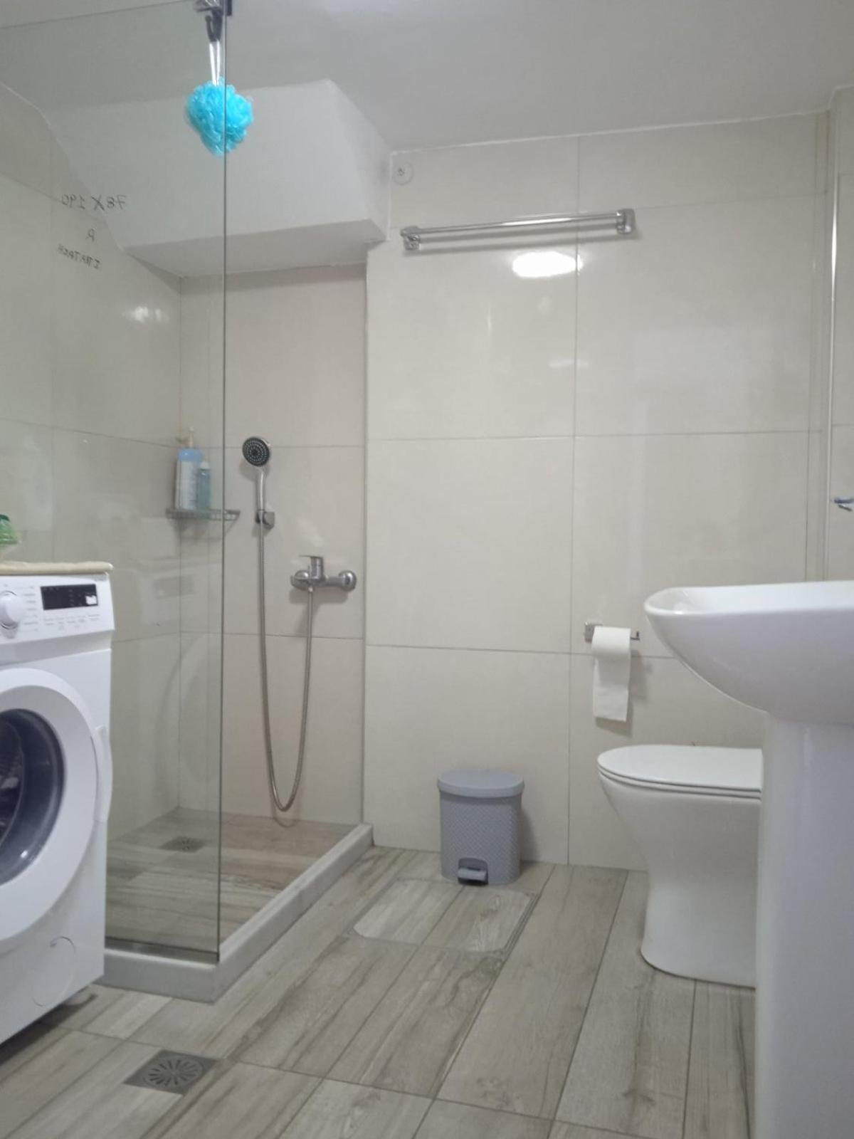 Enastron Cozy & Quiet Apartment photo 2