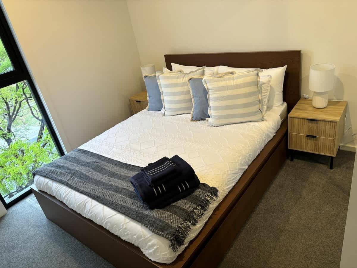 Braddon-CBD-2 Bedroom Apt