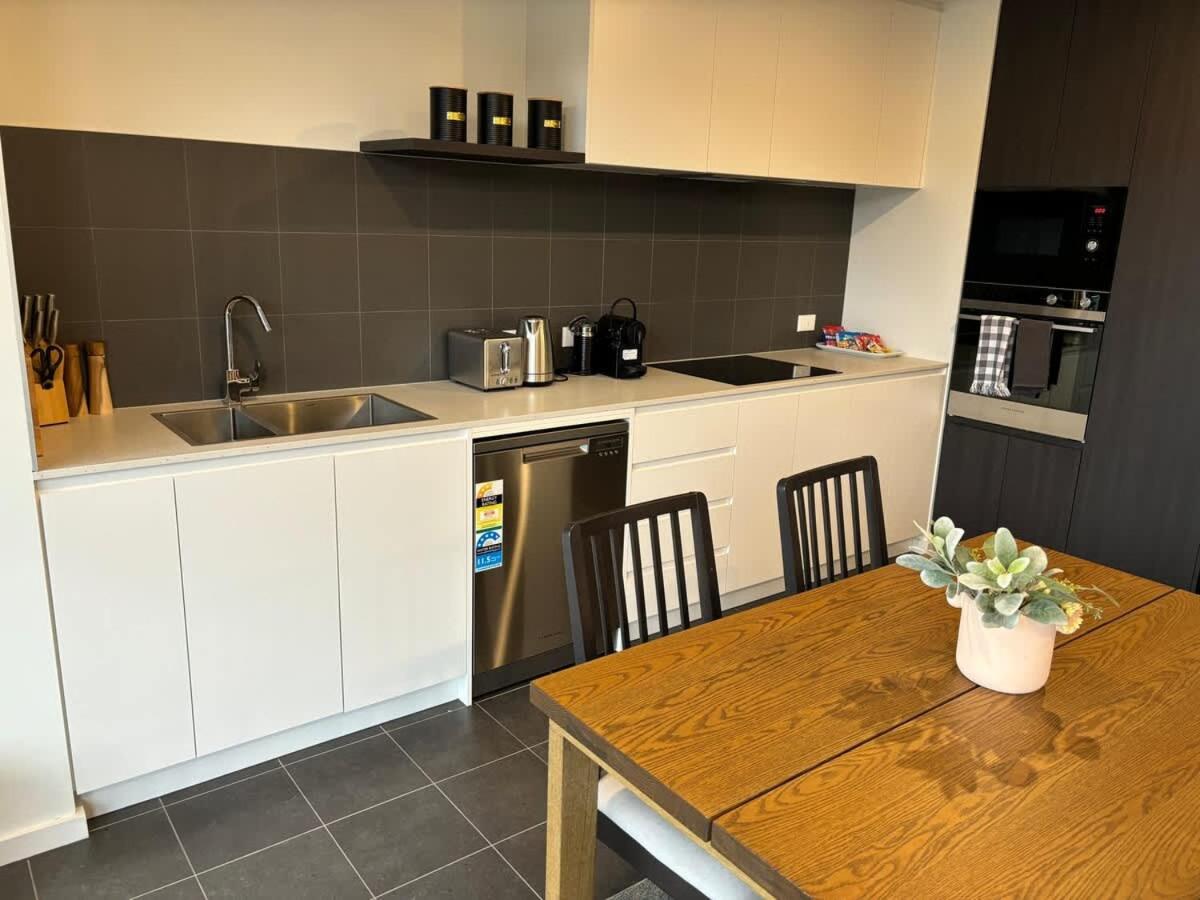 Braddon-CBD-2 Bedroom Apt
