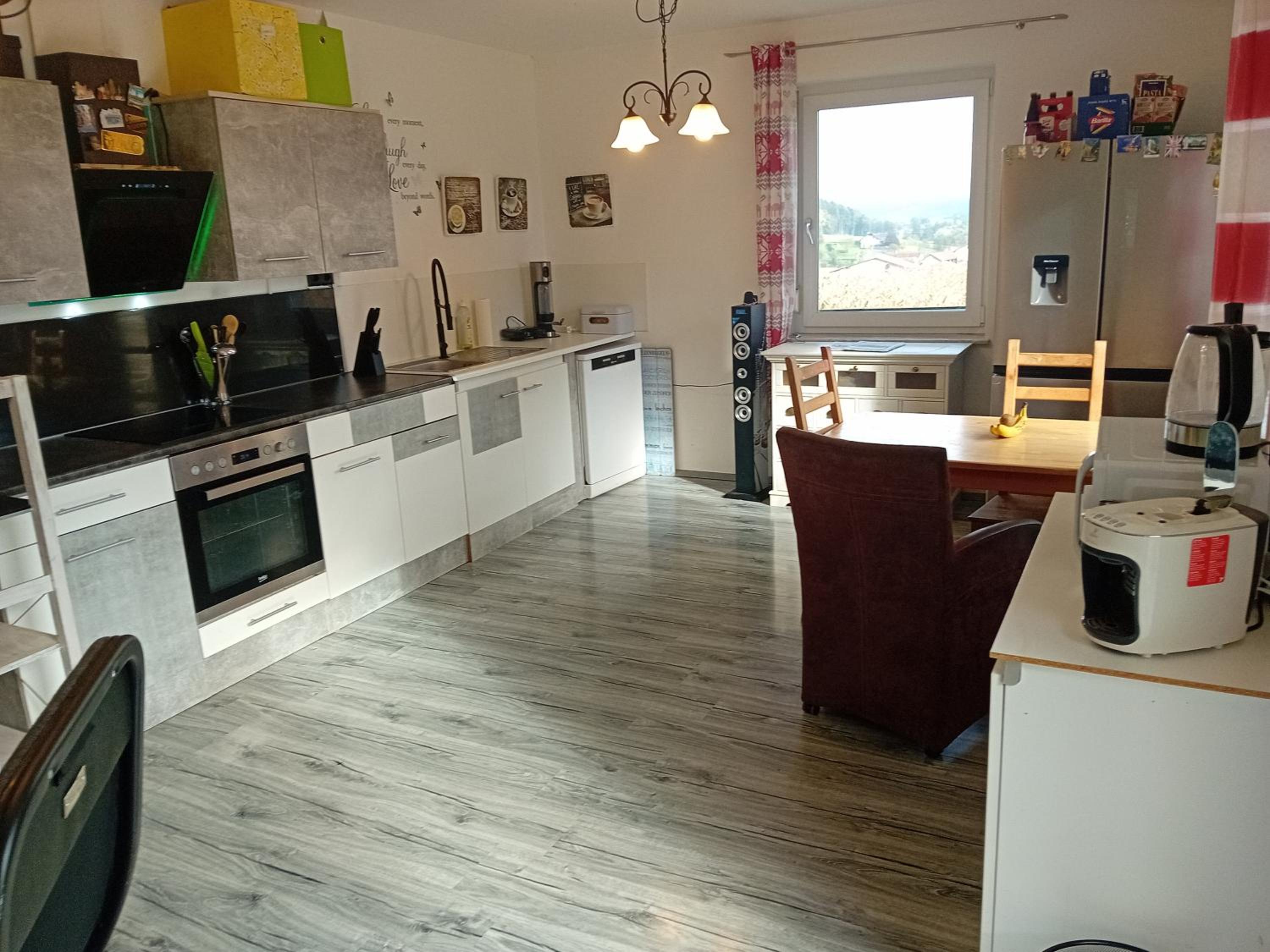 HAUS SONBERG mit Garten, Pool, Fasssauna, semi detached house with garden