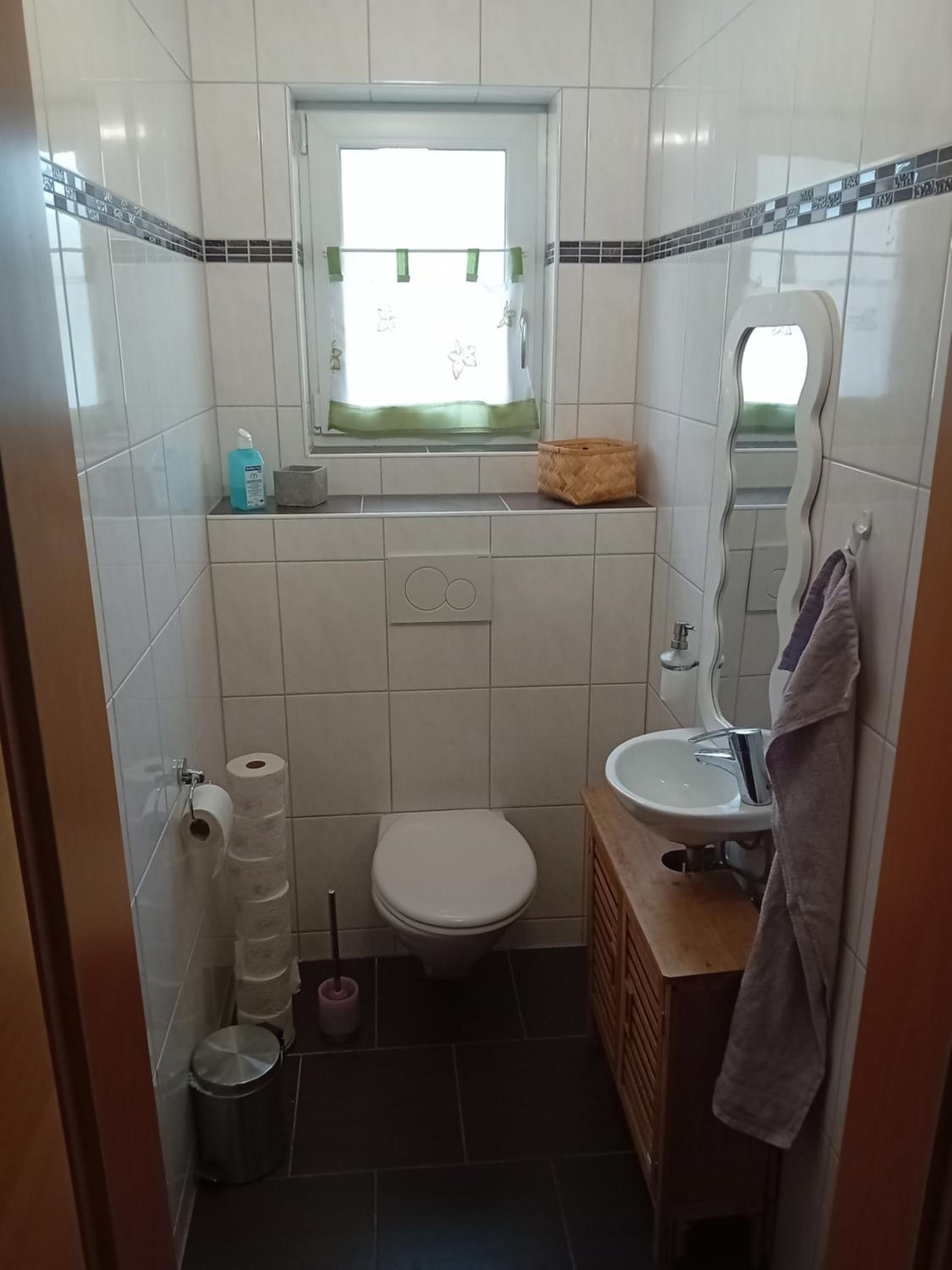 HAUS SONBERG mit Garten, Pool, Fasssauna, semi detached house with garden