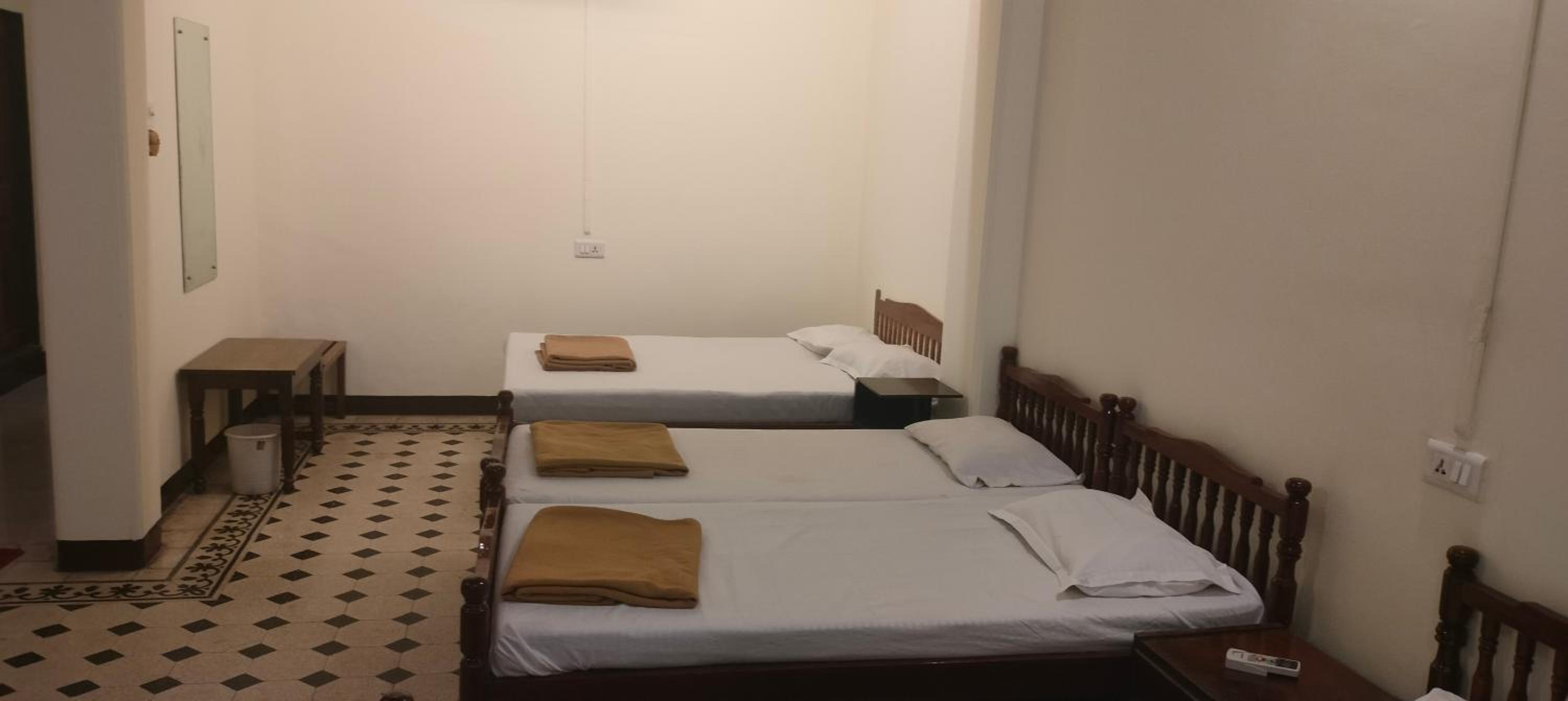 Bentleys Hotel