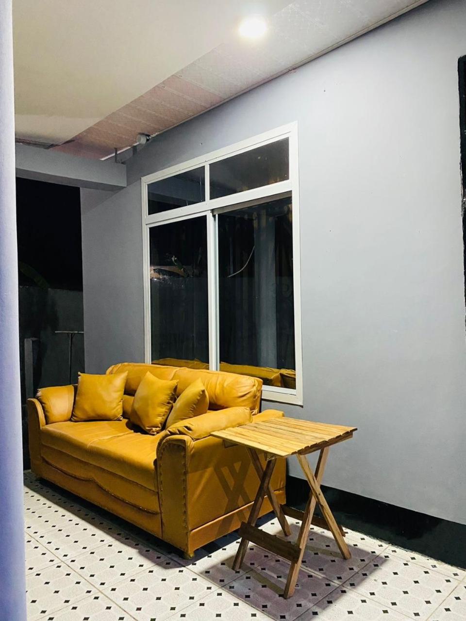 Elie's apartment view 4