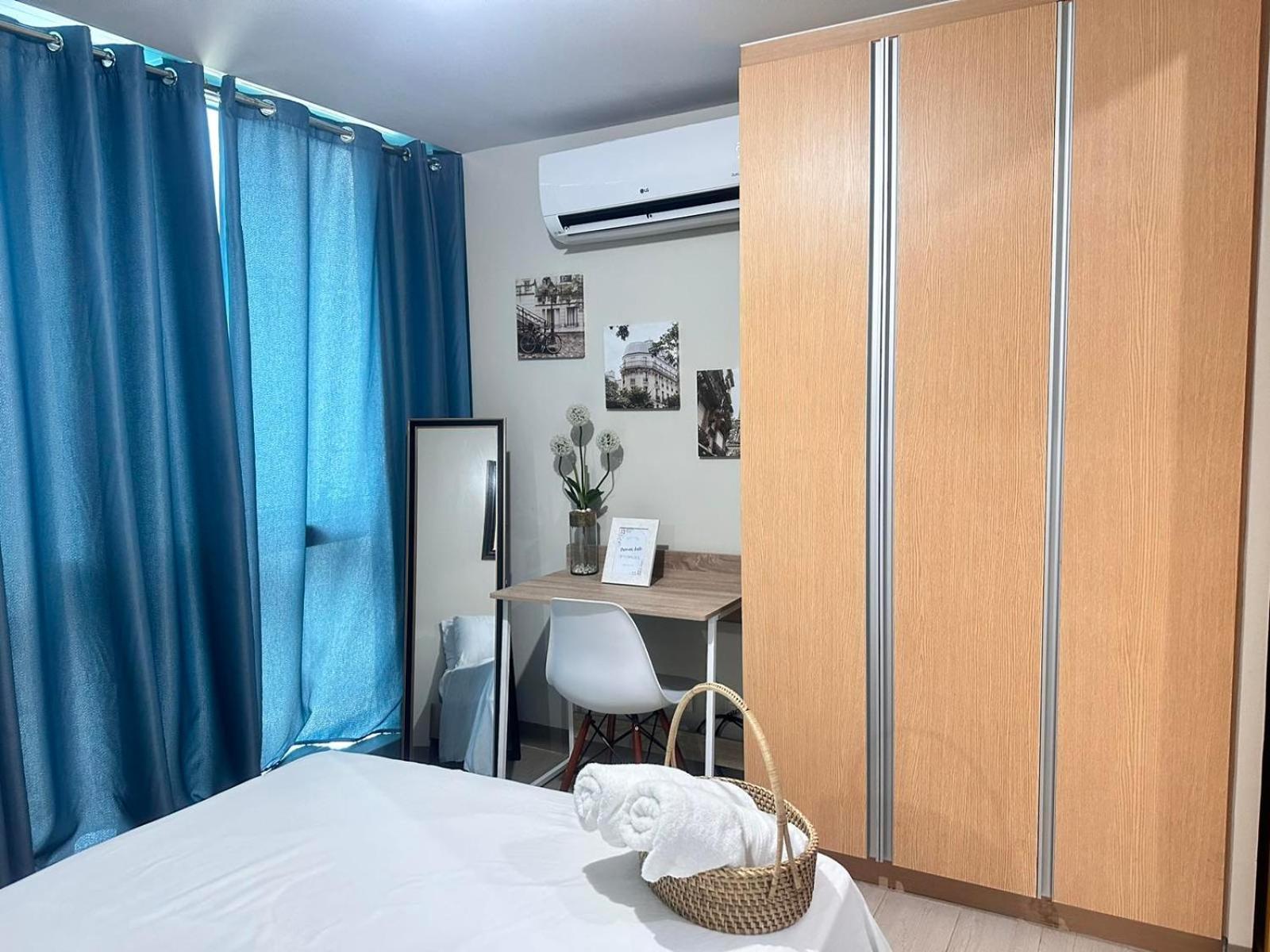 Modern Suite In Bonifacio Global City view 4