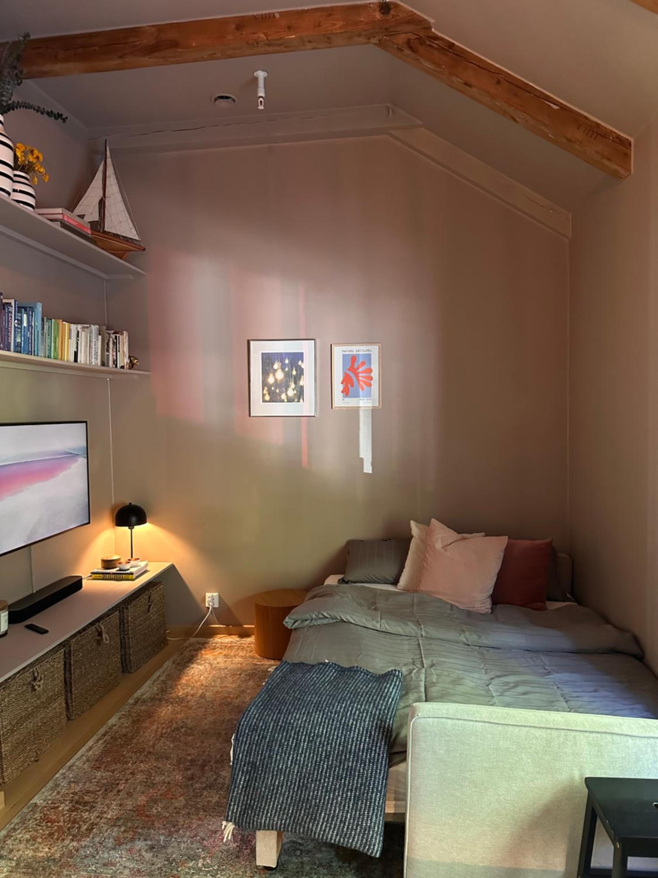 Groups & families, FREE parking, three bedrooms, two baths view 3