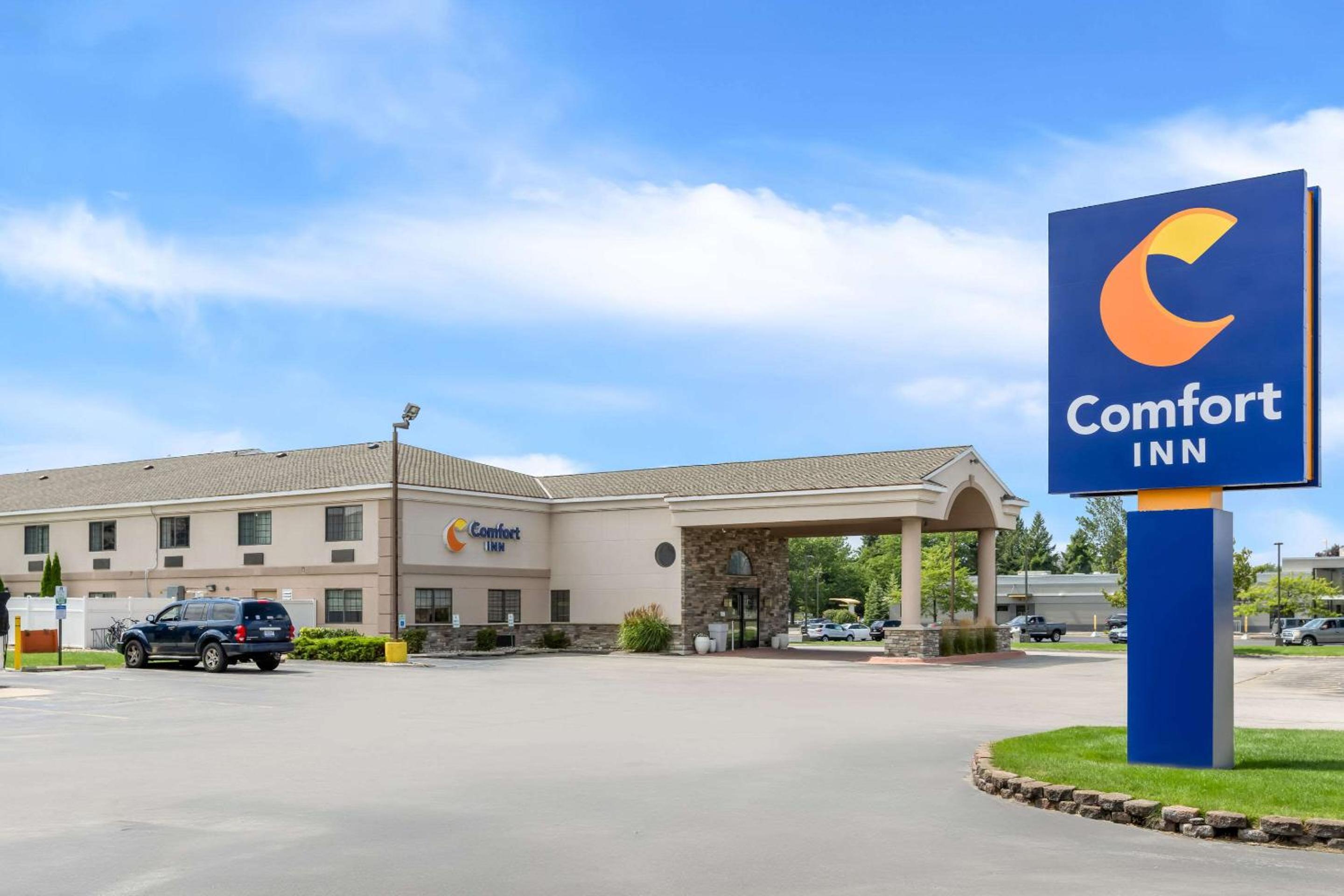 Comfort Inn & Suites Ludington near US-10 view 3