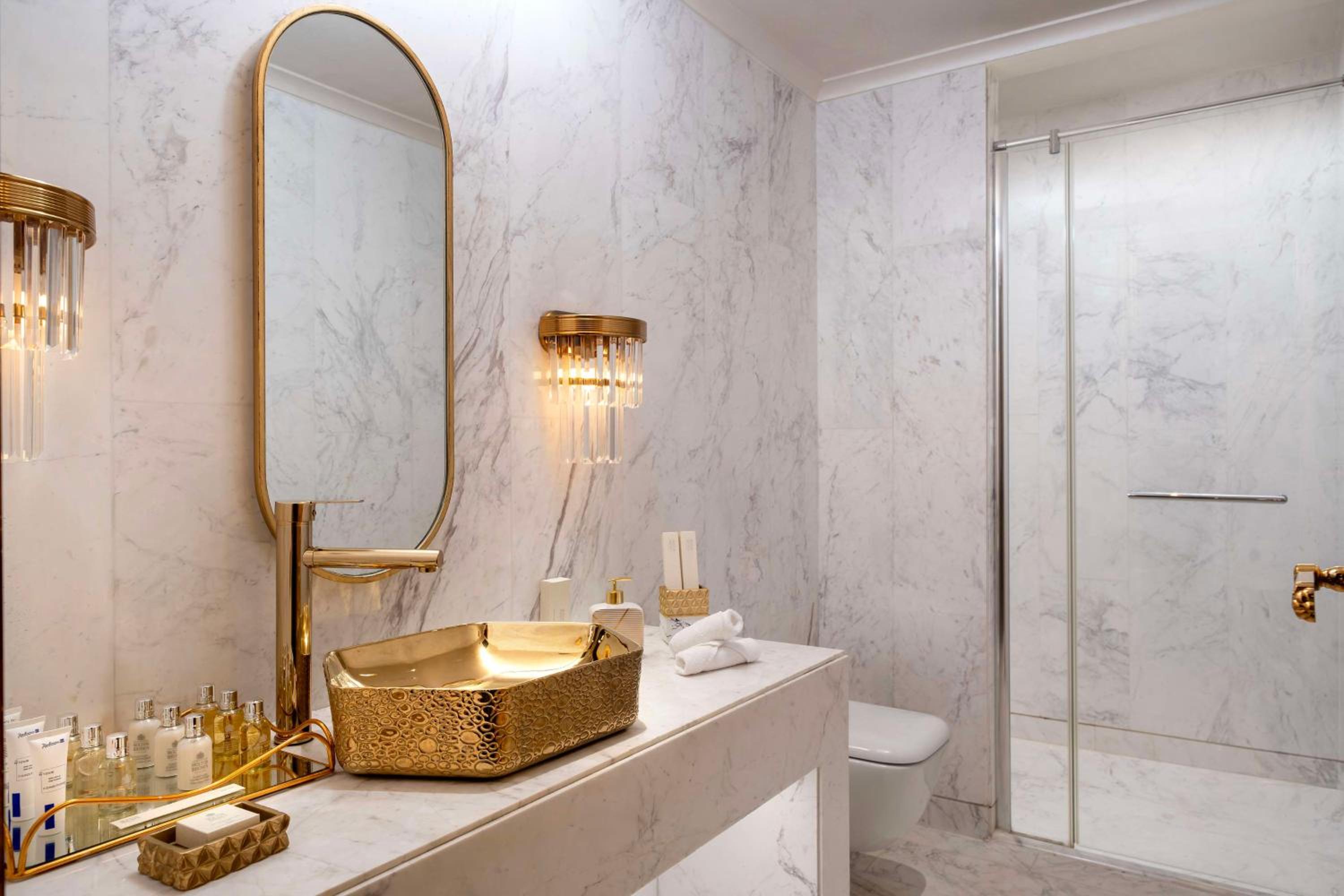 Radisson Blu Otel İstanbul Ottomare - Image 176