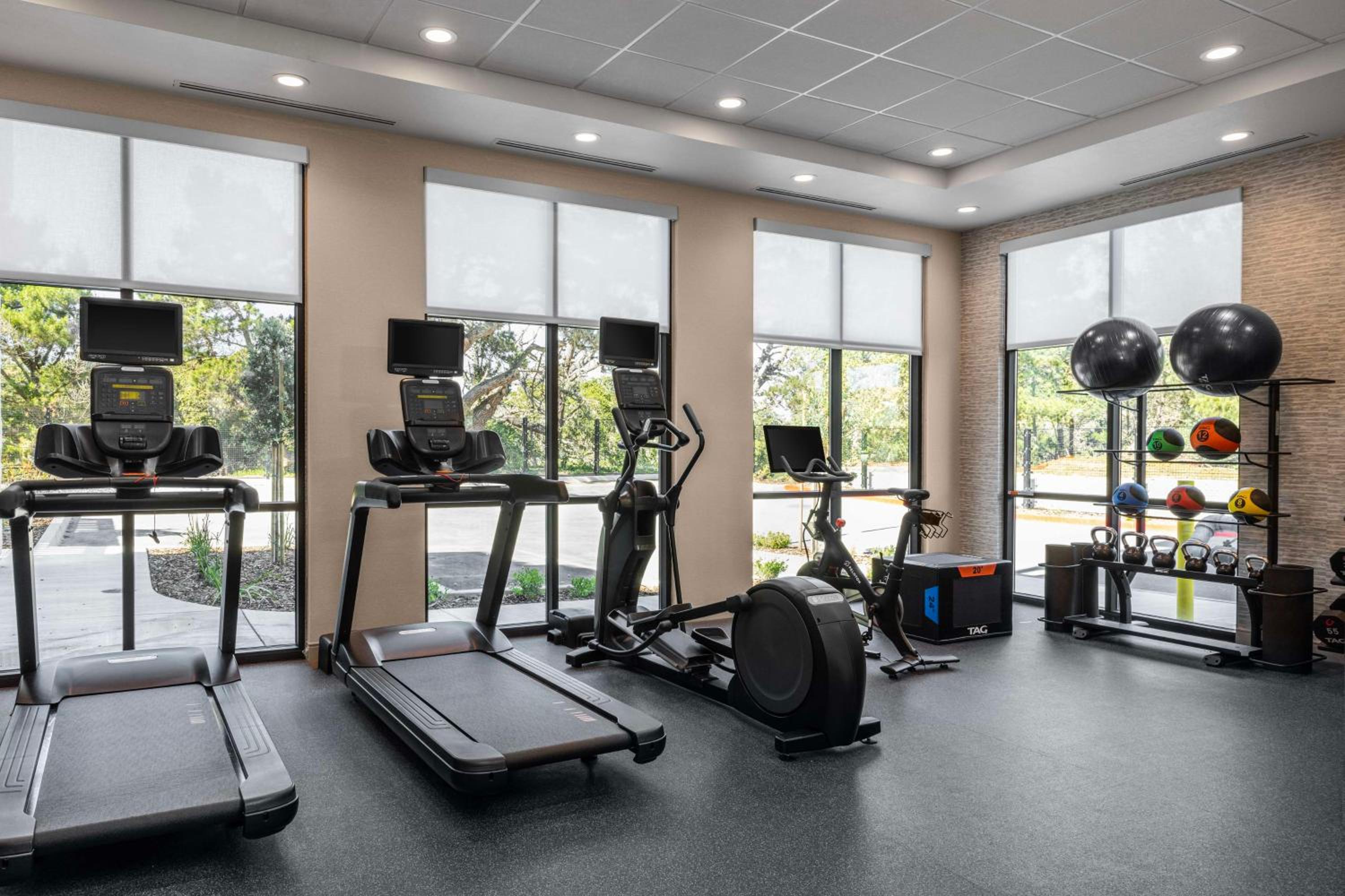 Marina Vacations - Home2 Suites By Hilton Marina - Property Image 4