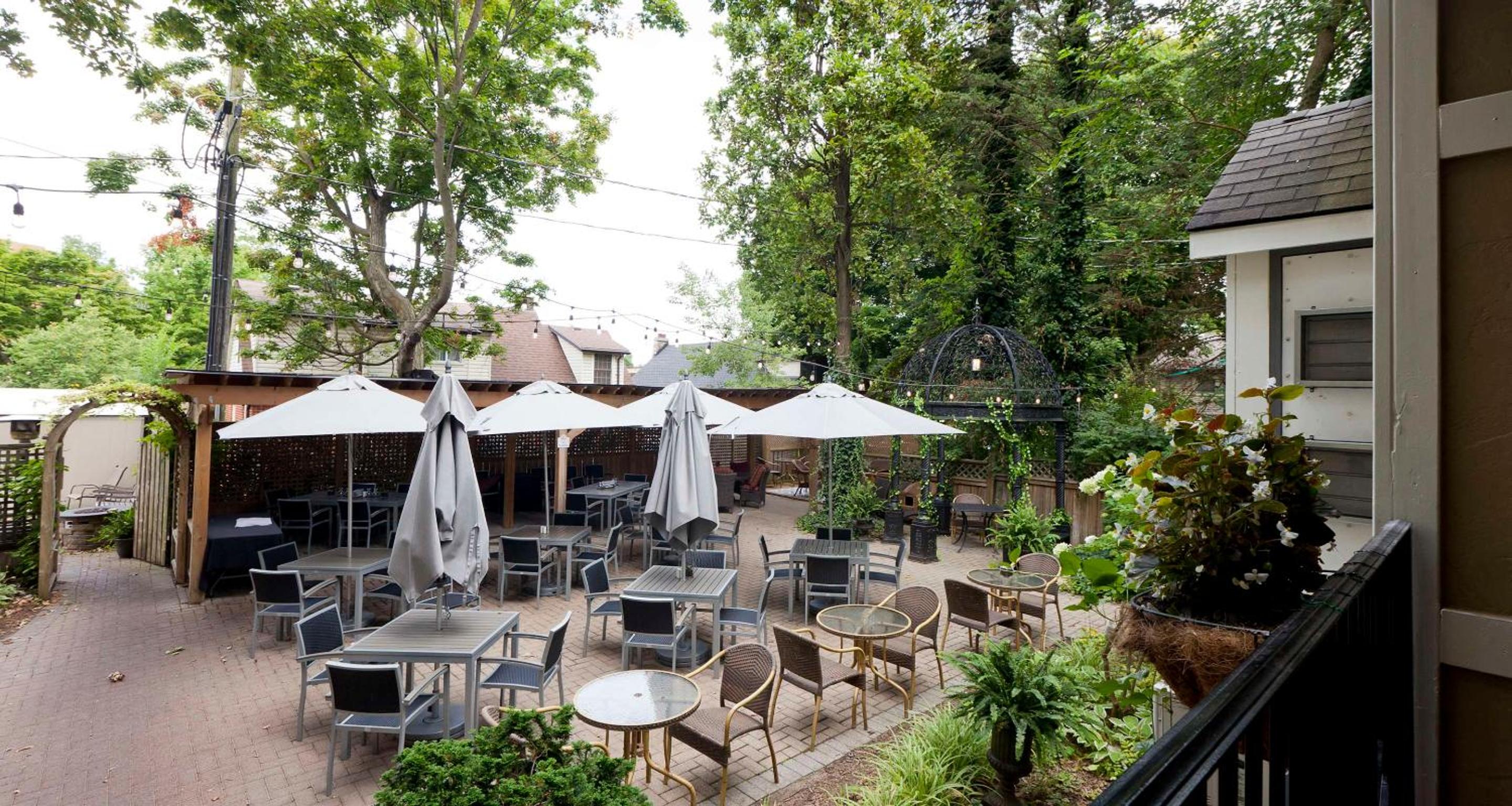 outdoor bbq area