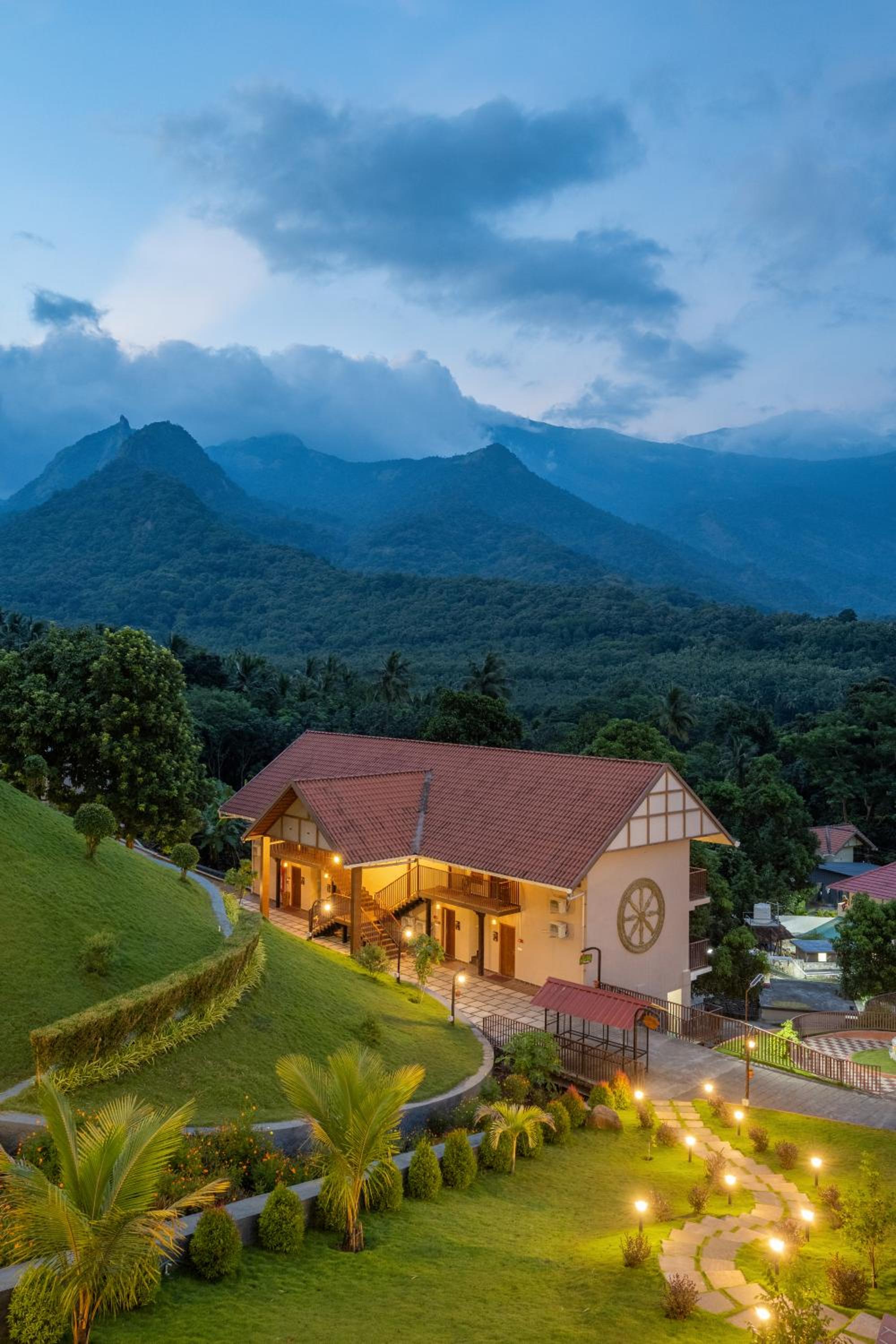 Au Revoir Wellness Resort, Malampuzha view 3