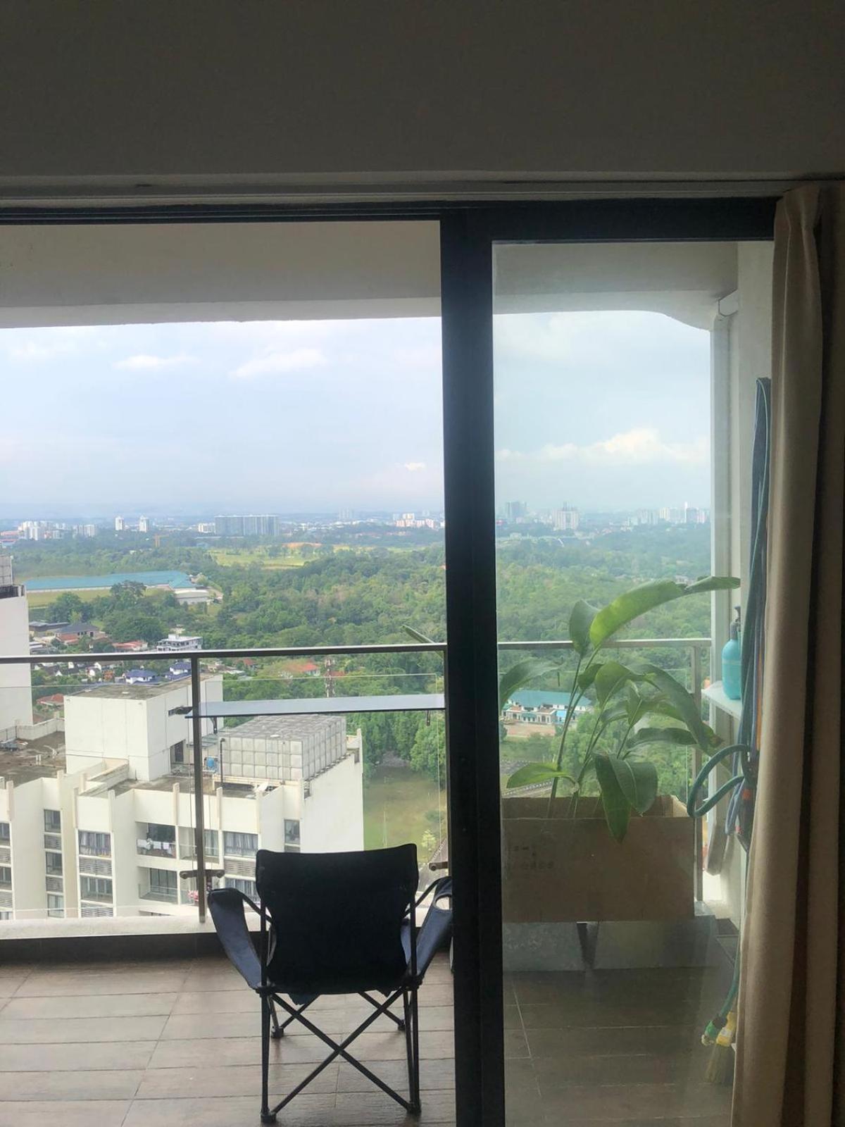 Minsu 3 Bedroom and 3 Bathroom, City Center, Beach, shopping, relax in Danga Bay, Johor Bahru
