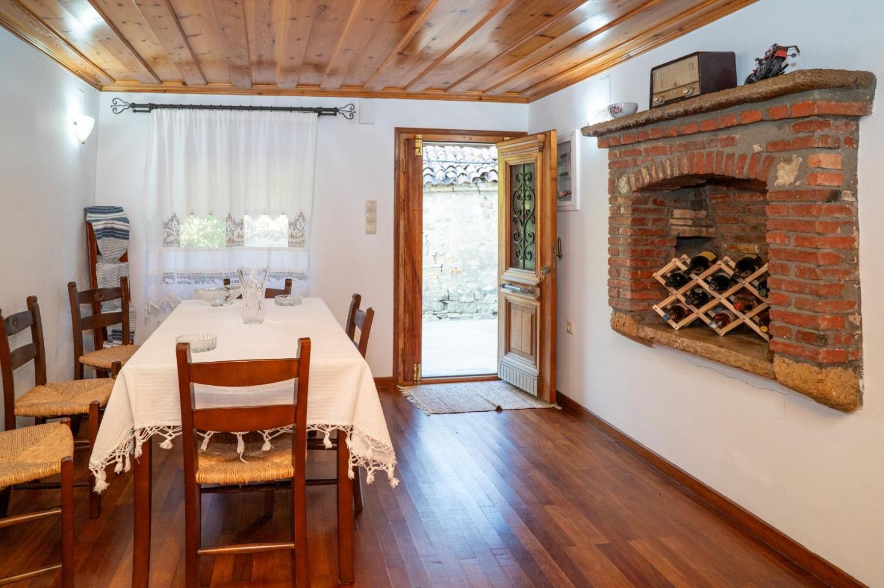 Kalliopi's Apartment