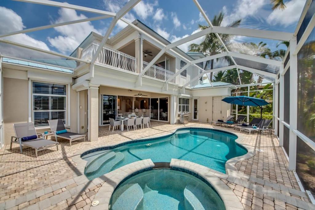 Villa Plantation by CoralVilla - spacious, on water view 2