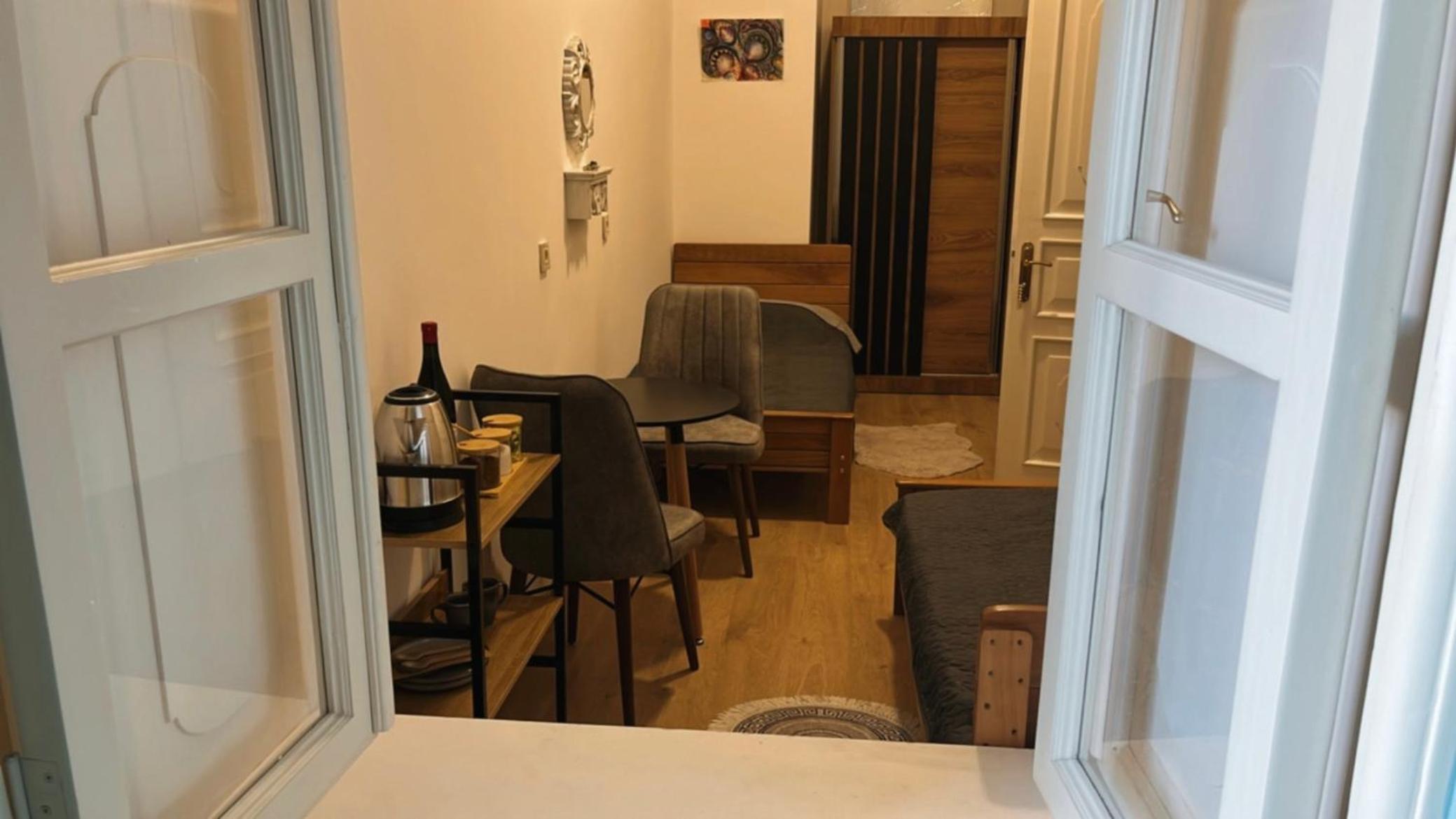 Salomes Guest Room view 4