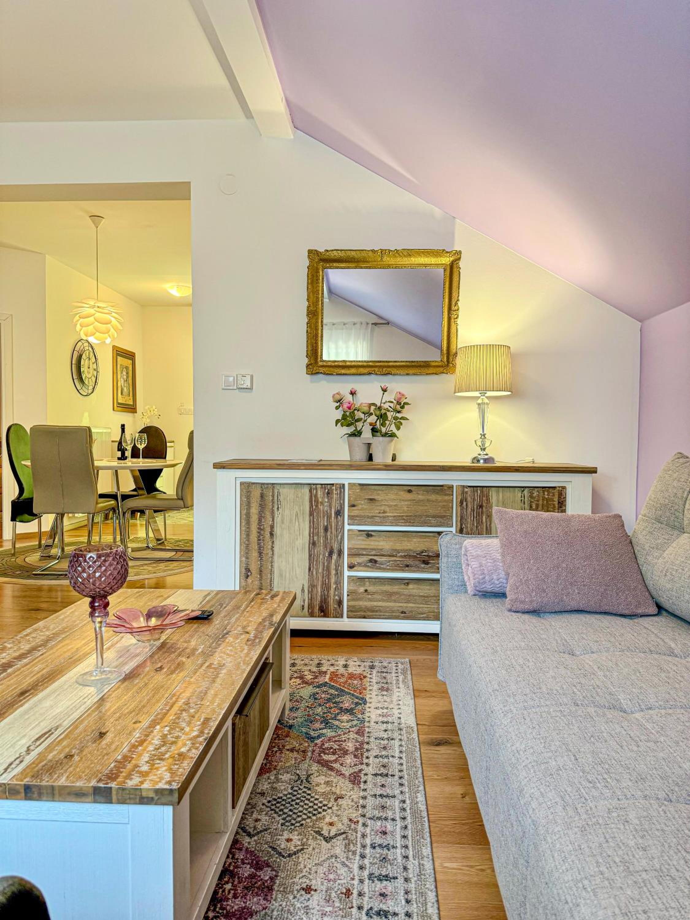 Apartman Mibel en Zagreb — lounge