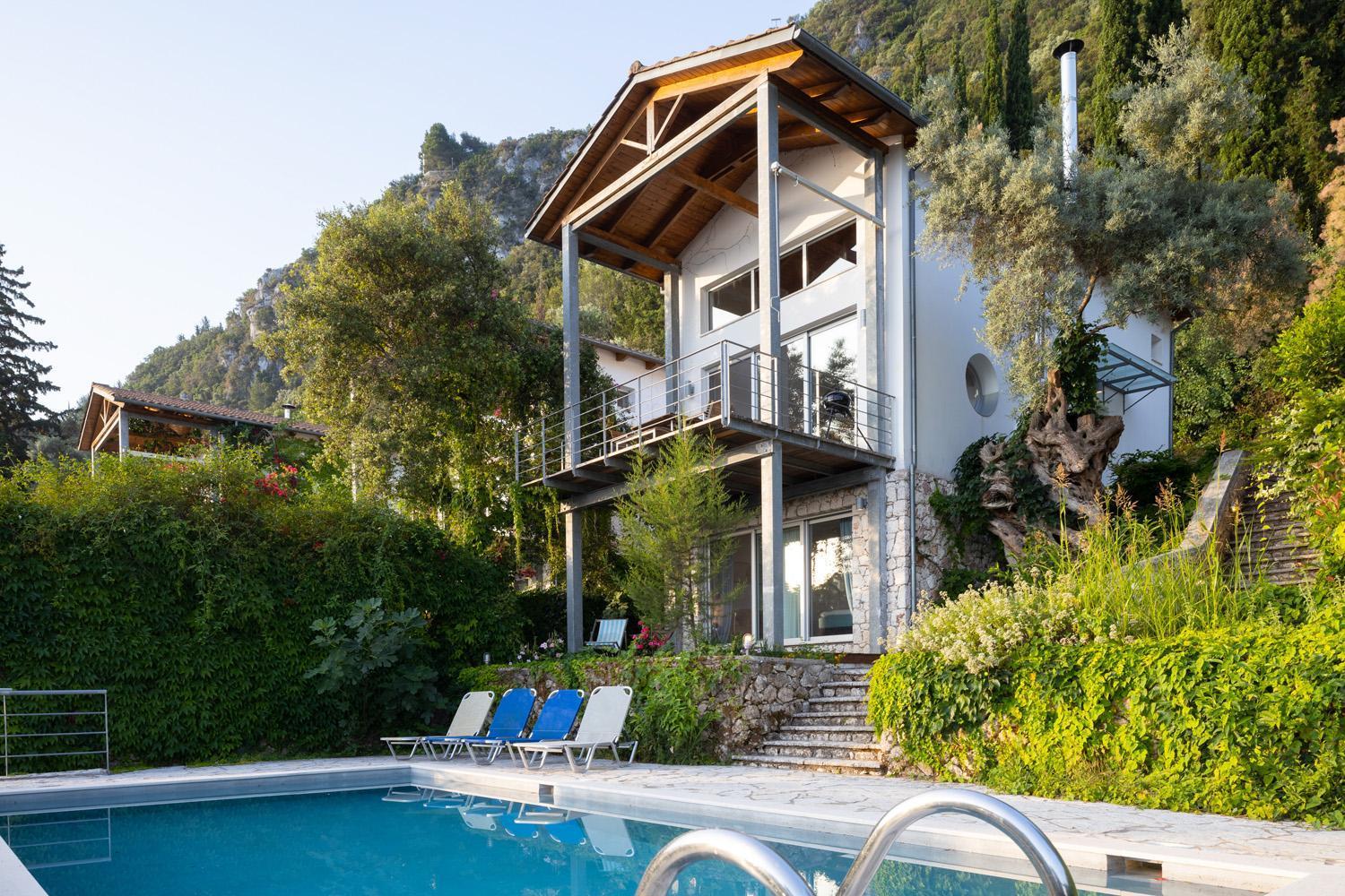 Villa Milos view 3