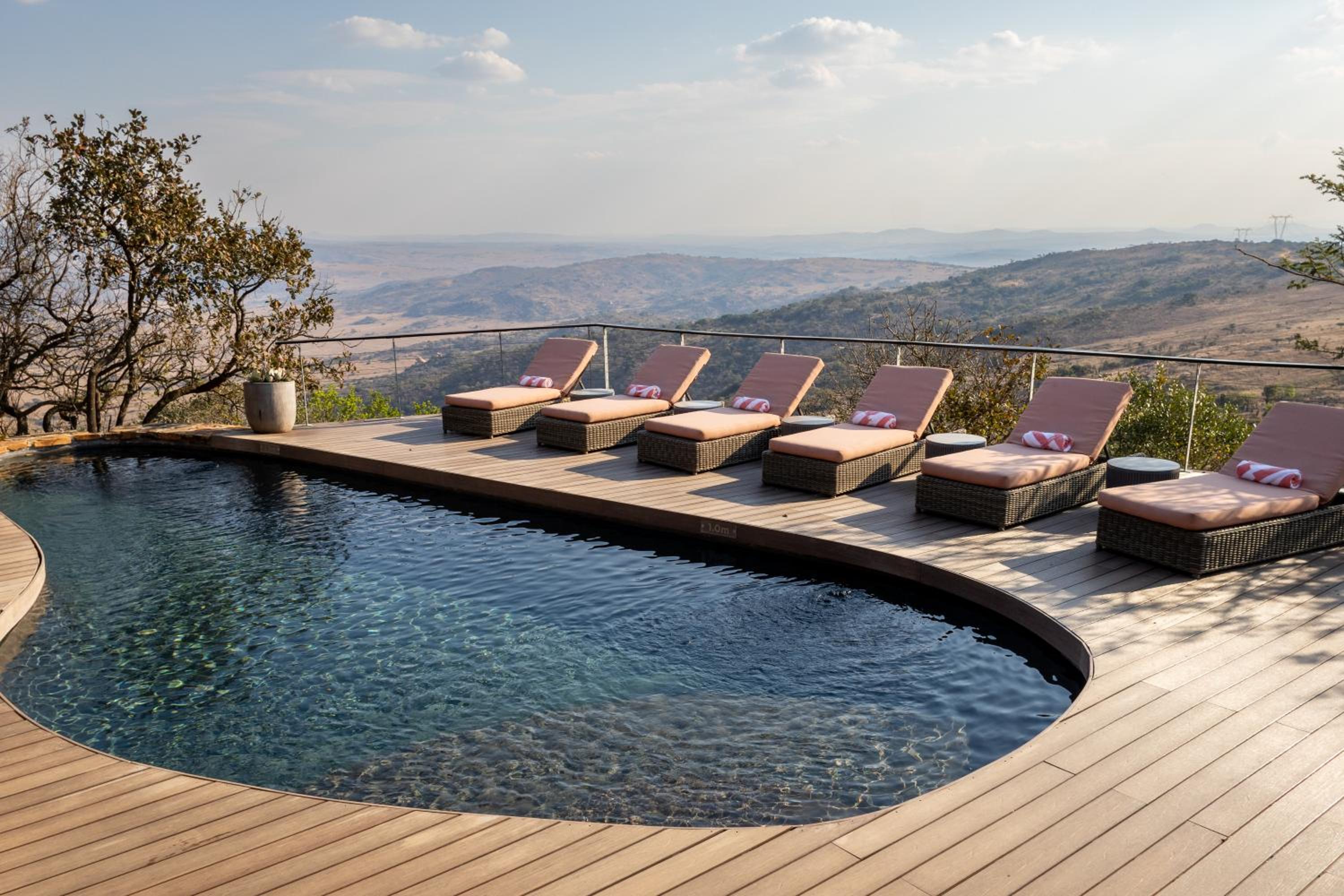 Zulu Rock Lodge - Babanango Game Reserve