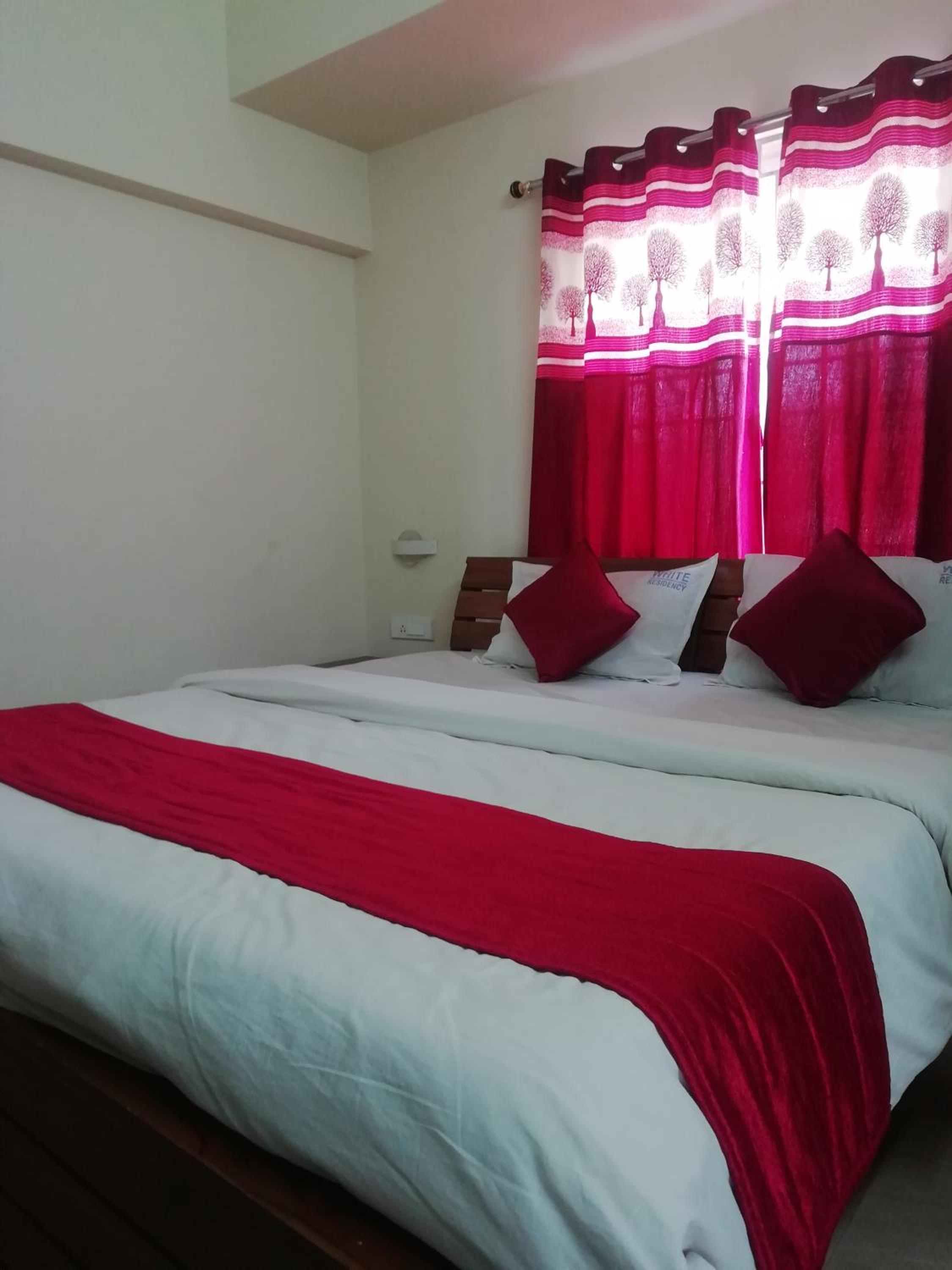 Sunstar Apartment