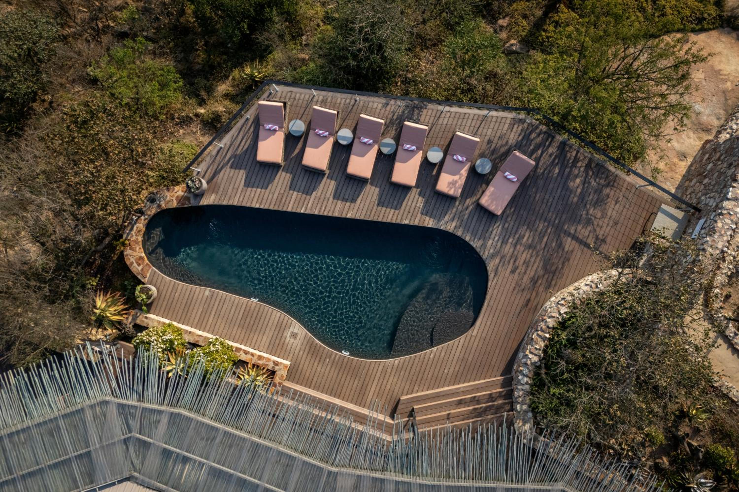 Zulu Rock Lodge - Babanango Game Reserve