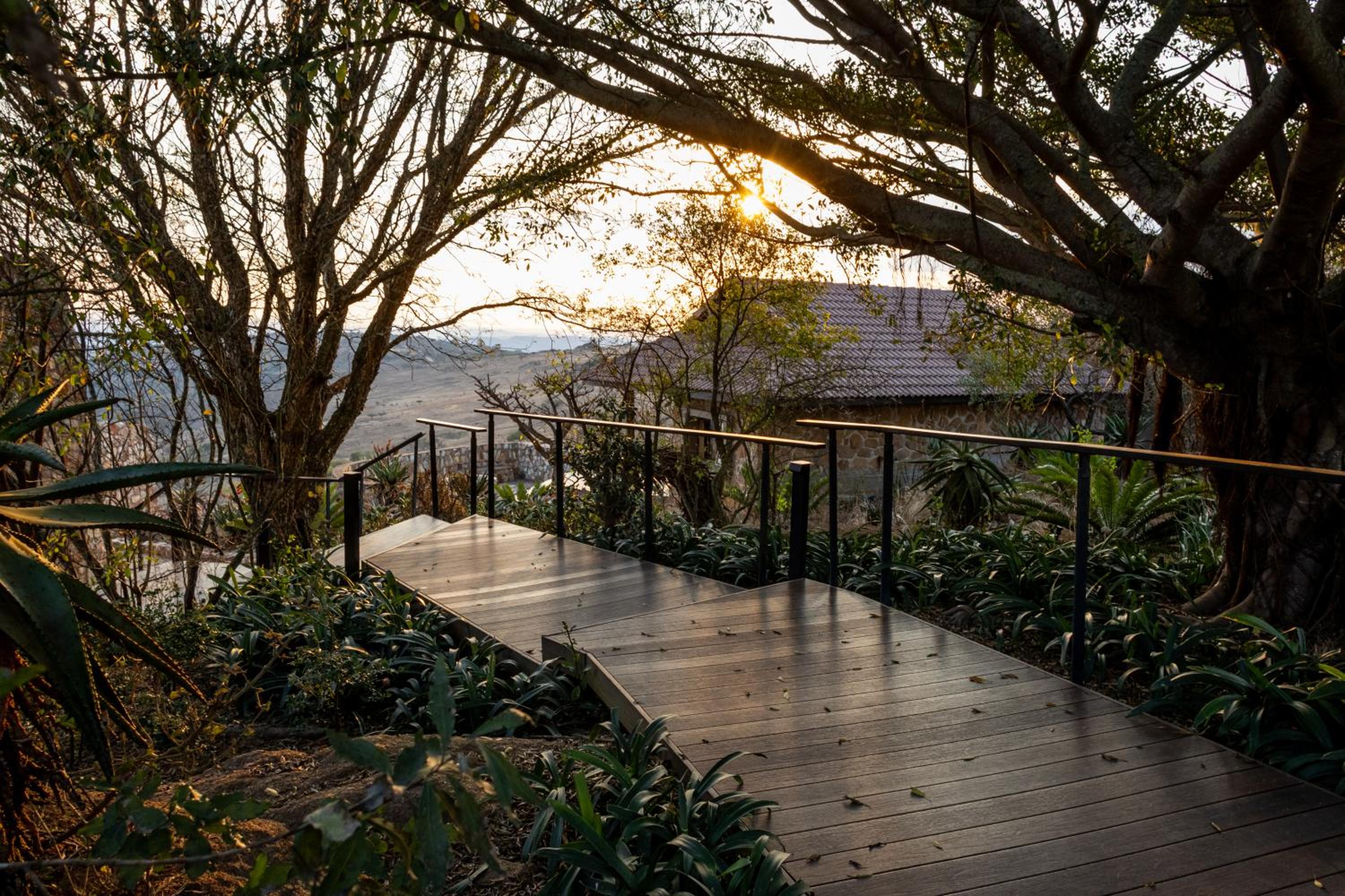 Zulu Rock Lodge - Babanango Game Reserve