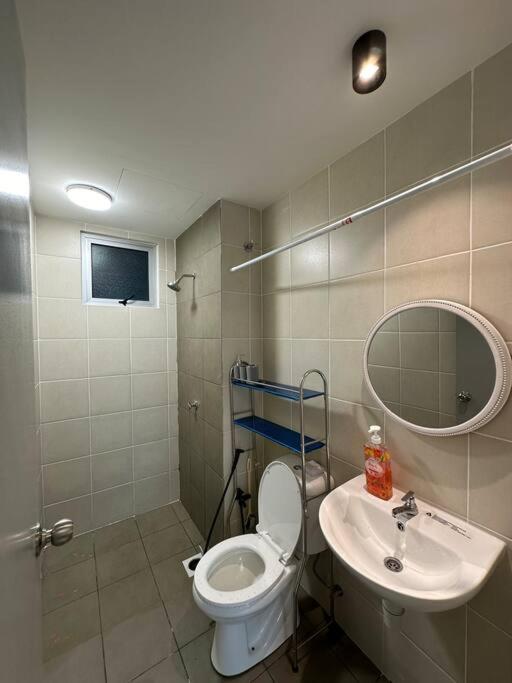Cozy Homestay KL Setapak 2R2B 1CarPark, Pool, Wifi, MALAYSIAN ONLY & MUS-LIM RECOMMENDED