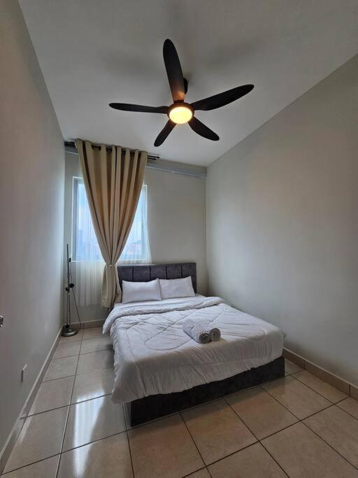 Cozy Homestay KL Setapak 2R2B 1CarPark, Pool, Wifi, MALAYSIAN ONLY & MUS-LIM RECOMMENDED