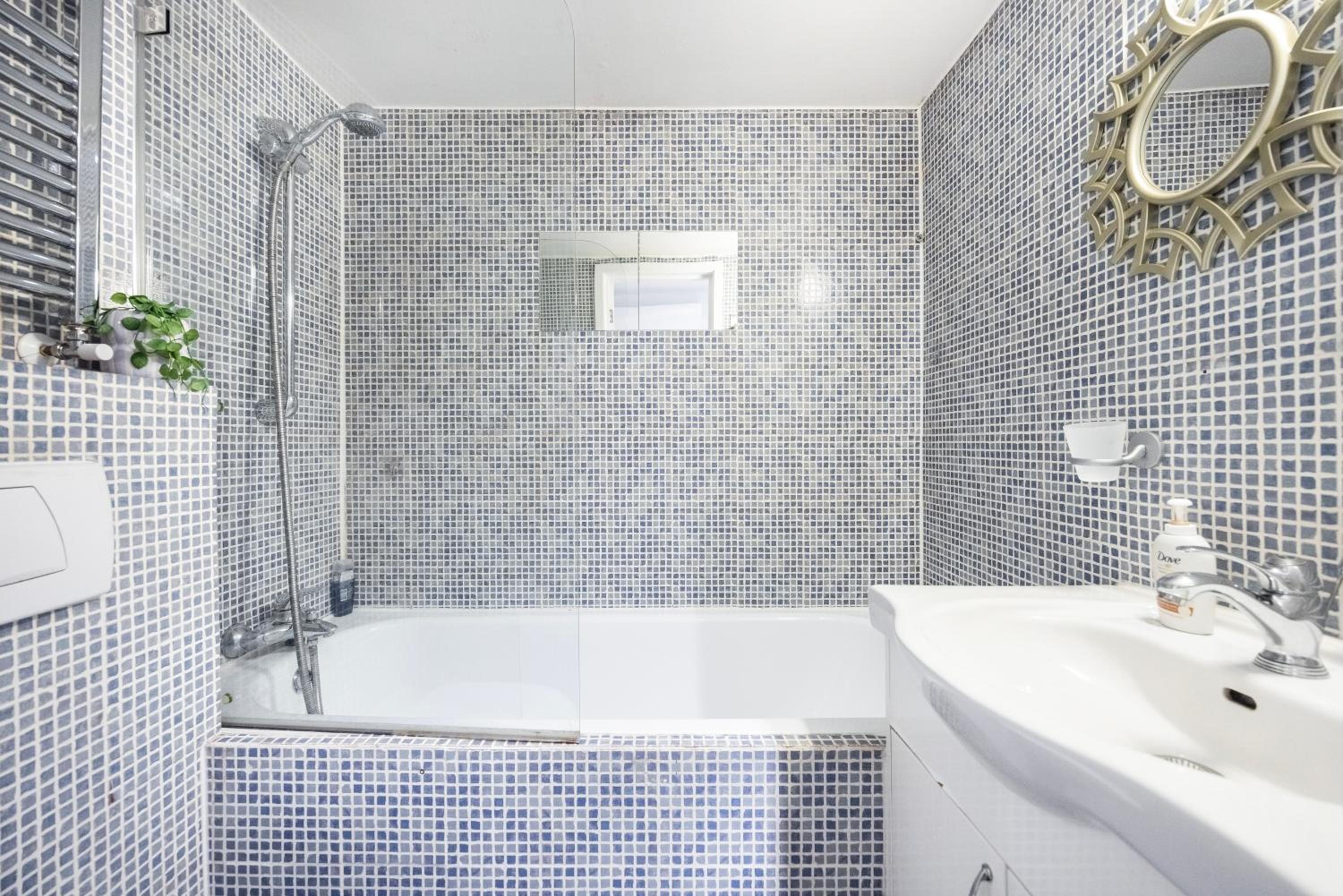 Modern 1 BR Near Earls Court