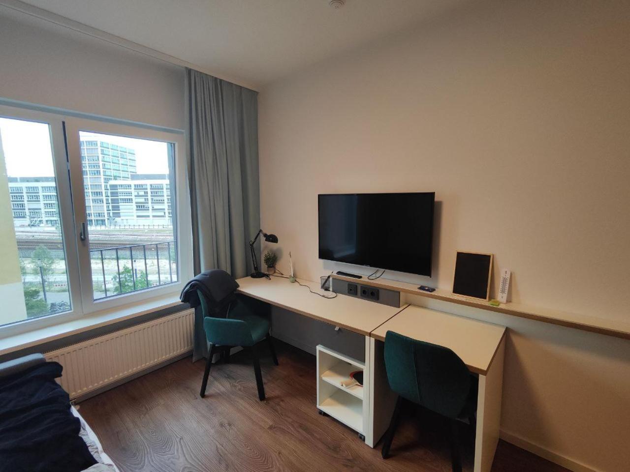 Luxurious Studio in Mitte Next to the Berlin Central Train Station Hauptbahnhof