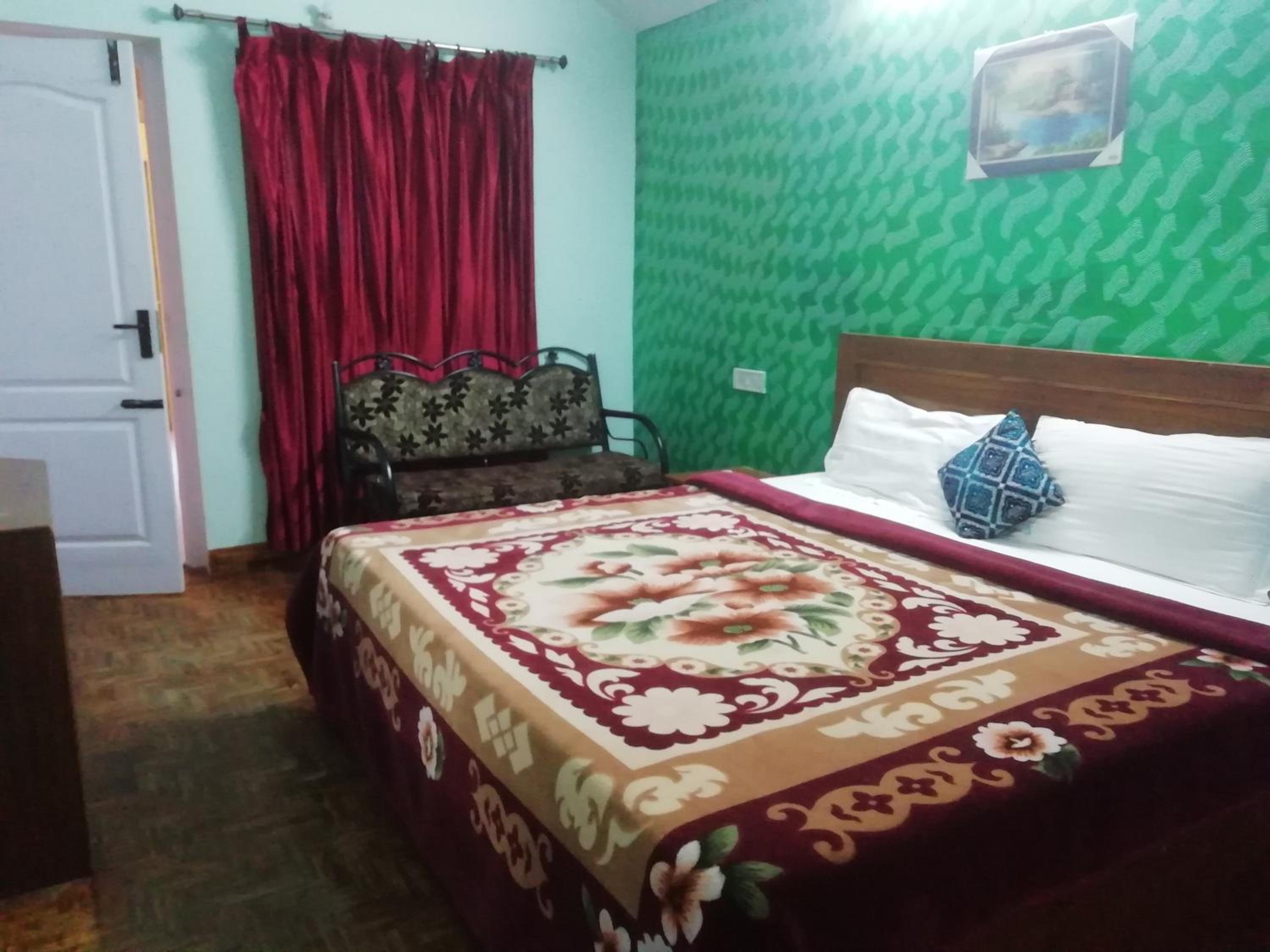 Sunstar Apartment