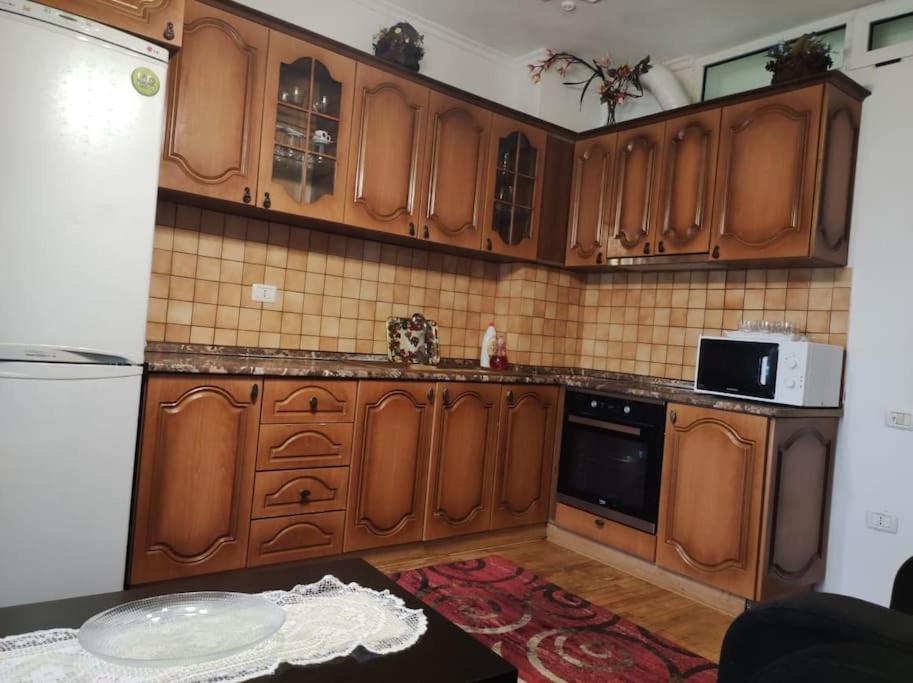 Flat in Tirana, Rruga 5 Maji, Tirane