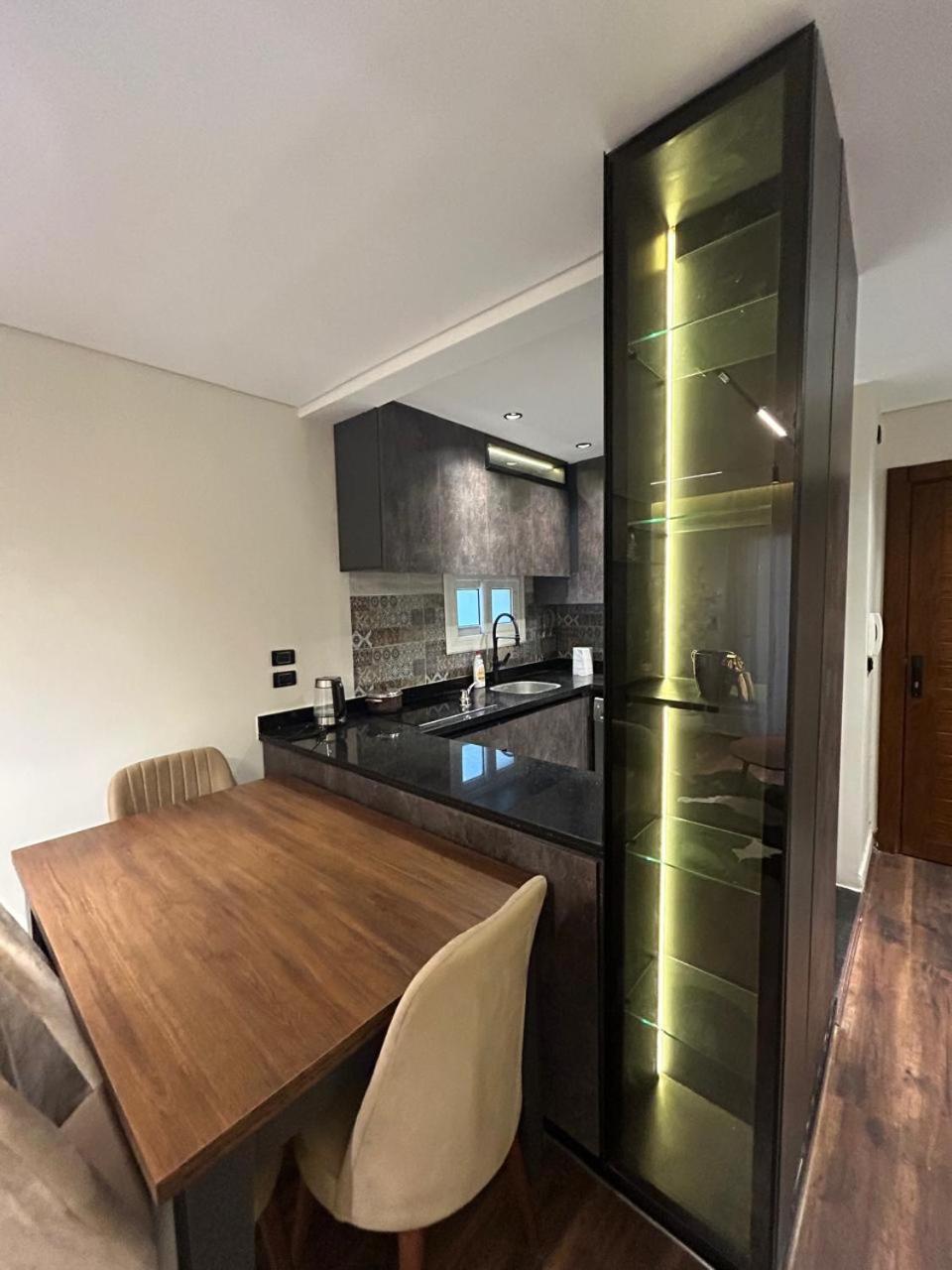 Luxury 2 Bedrooms Apartment