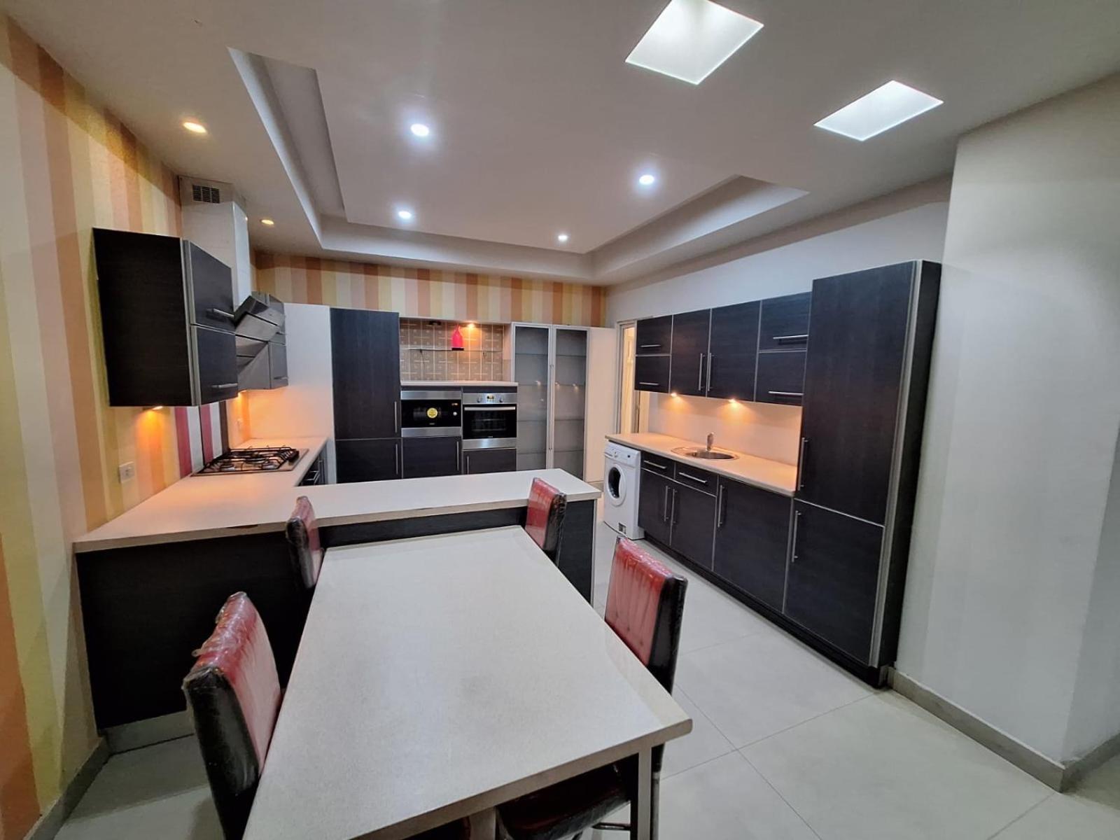 Royal Flat 2 Bed Apartment view 4