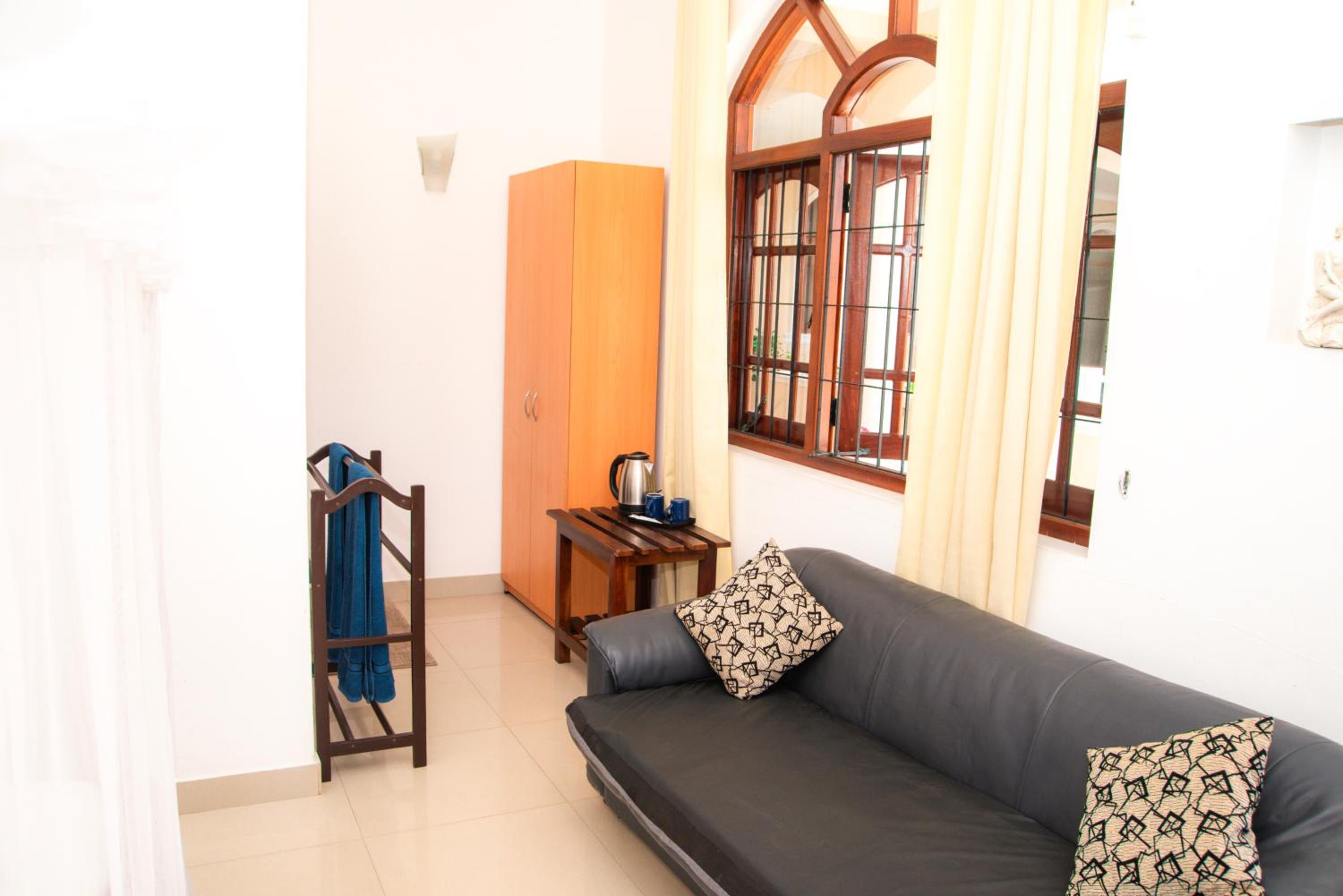 Angel Inn Guest House
