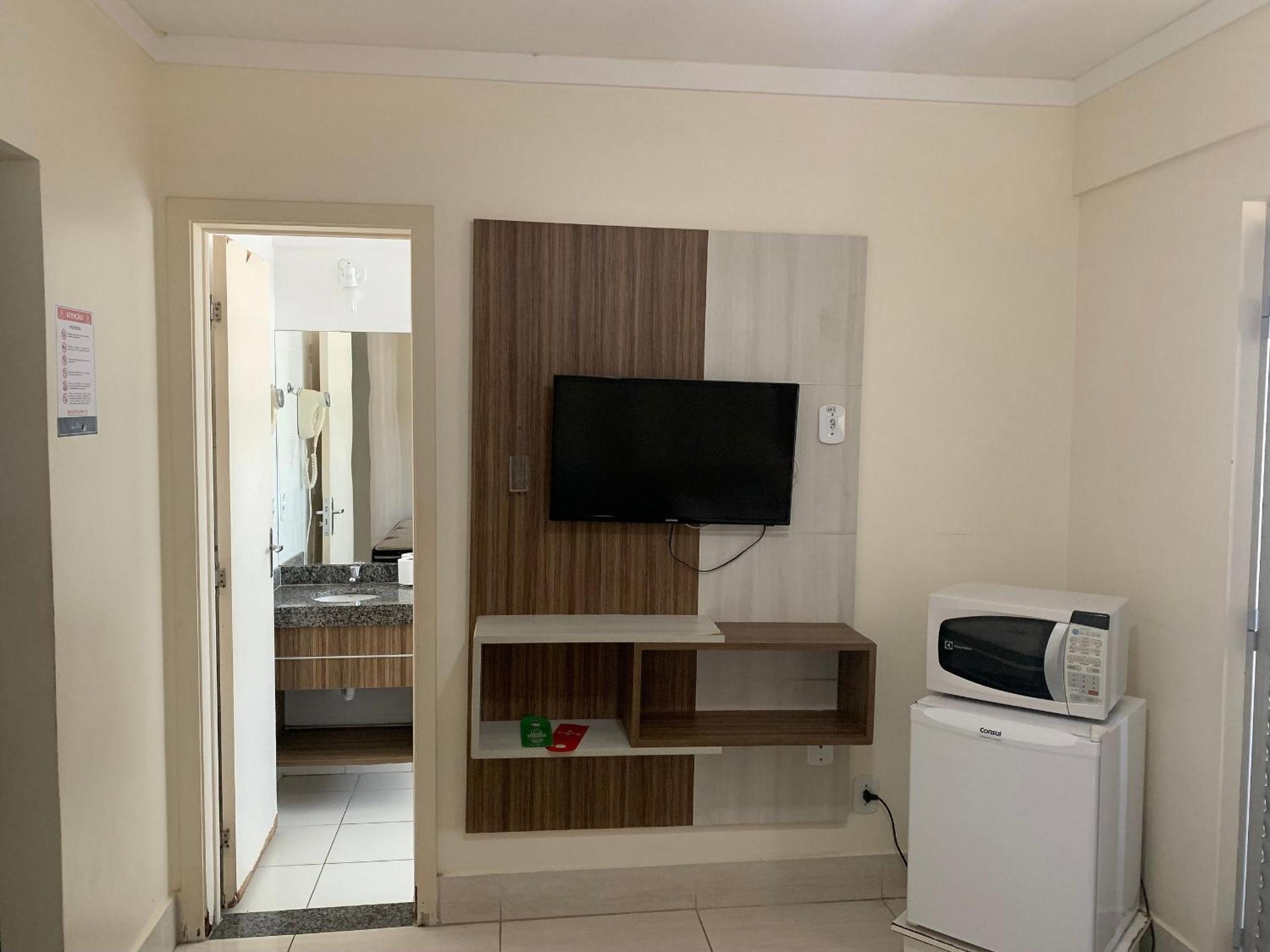 Lacqua diRoma II - Via Caldas