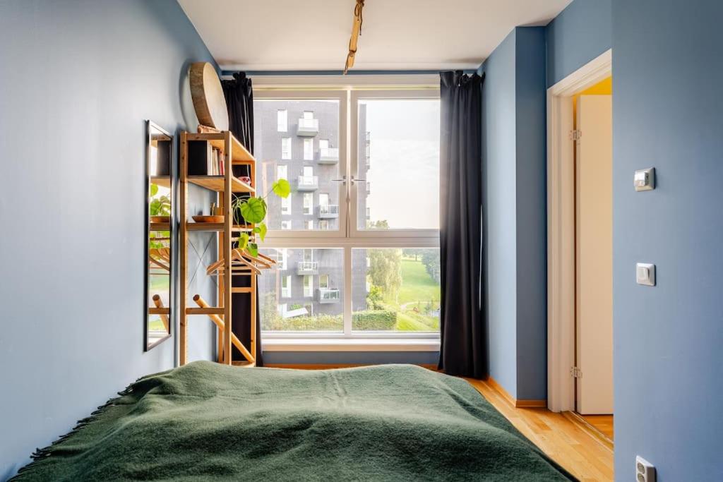 Accessible corner apartment with 3 bedrooms, 2 bathrooms, 2 parkings and 3 balconies view 3