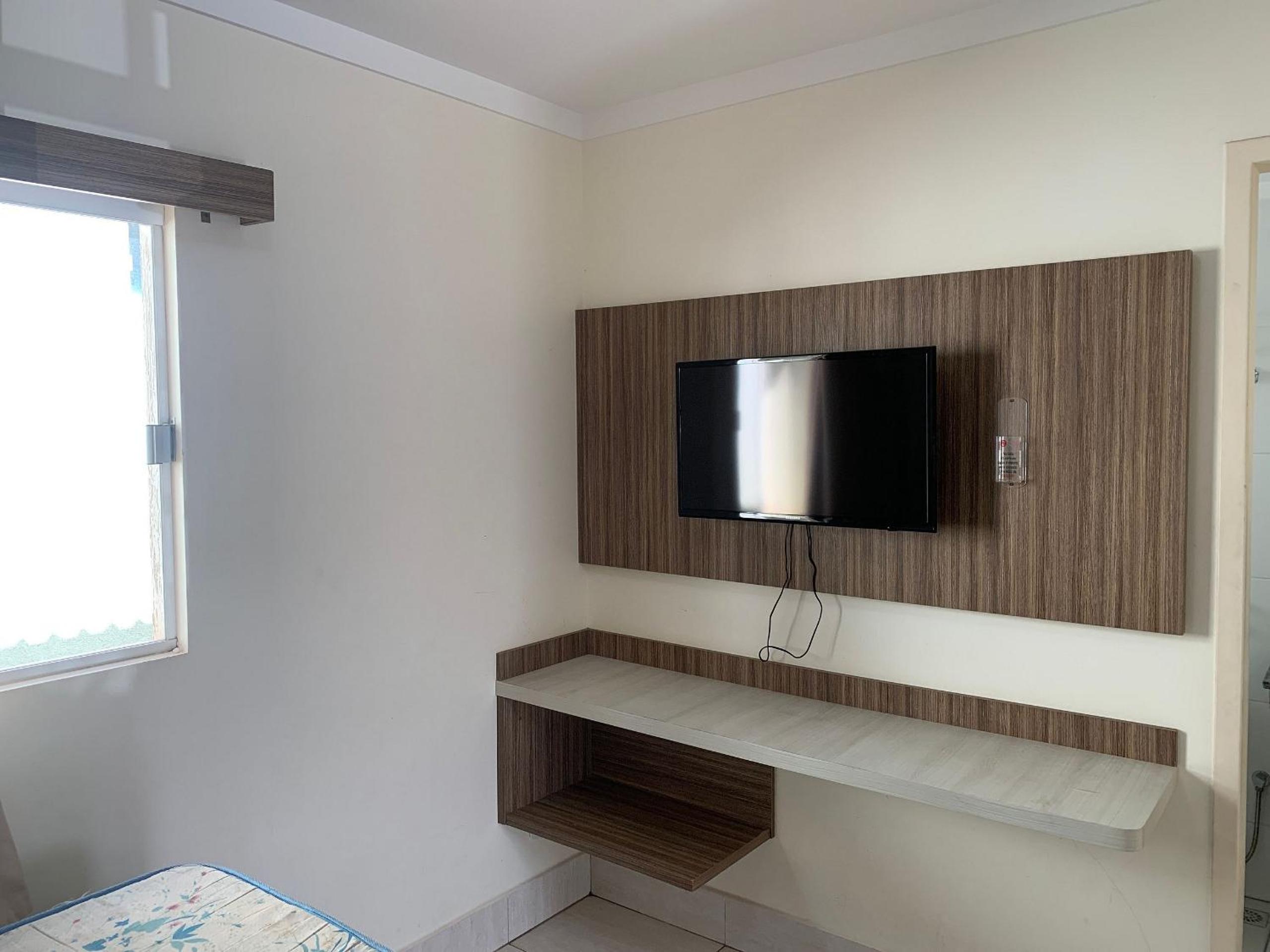 Lacqua diRoma II - Via Caldas