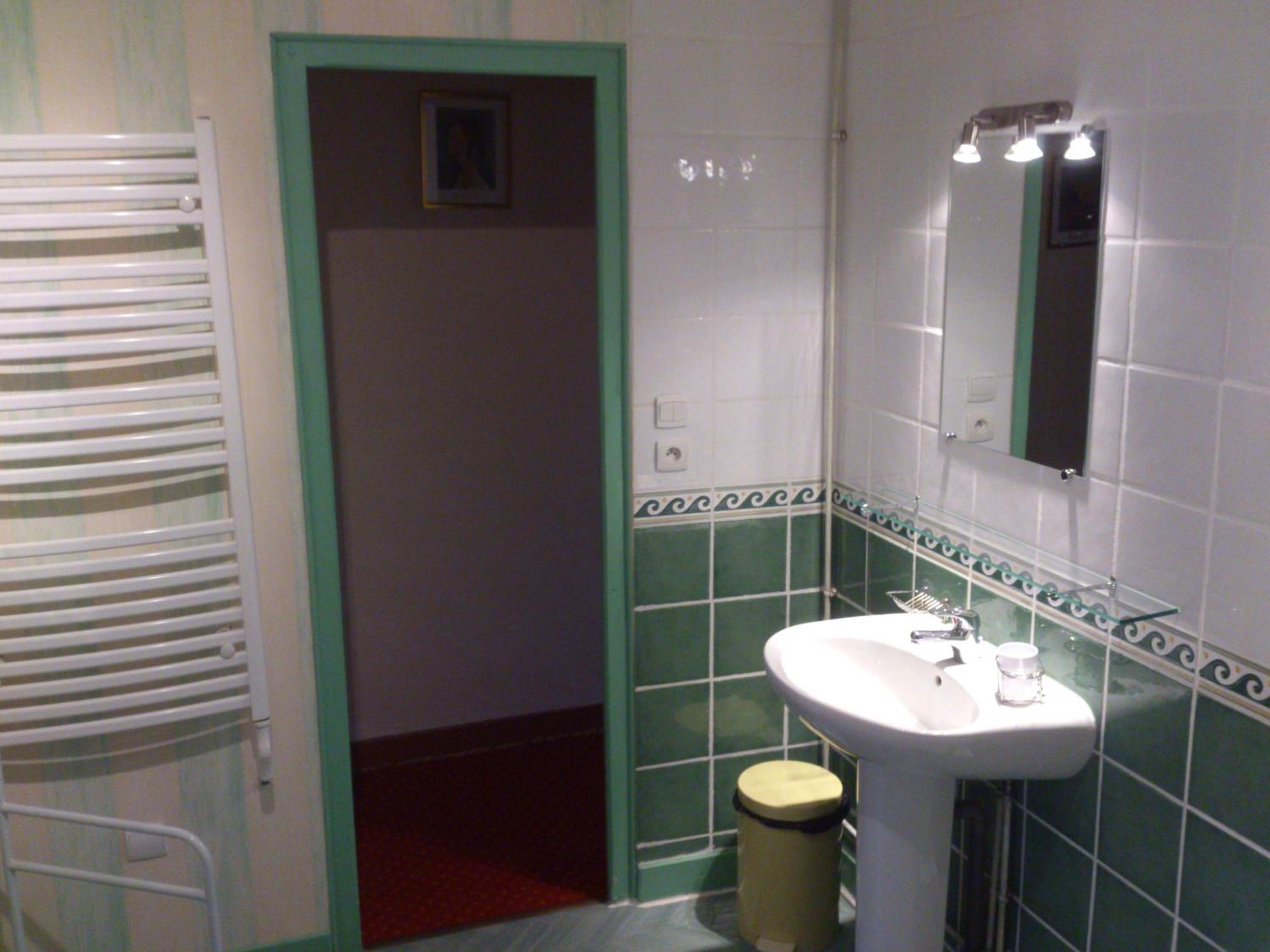 Photo 46