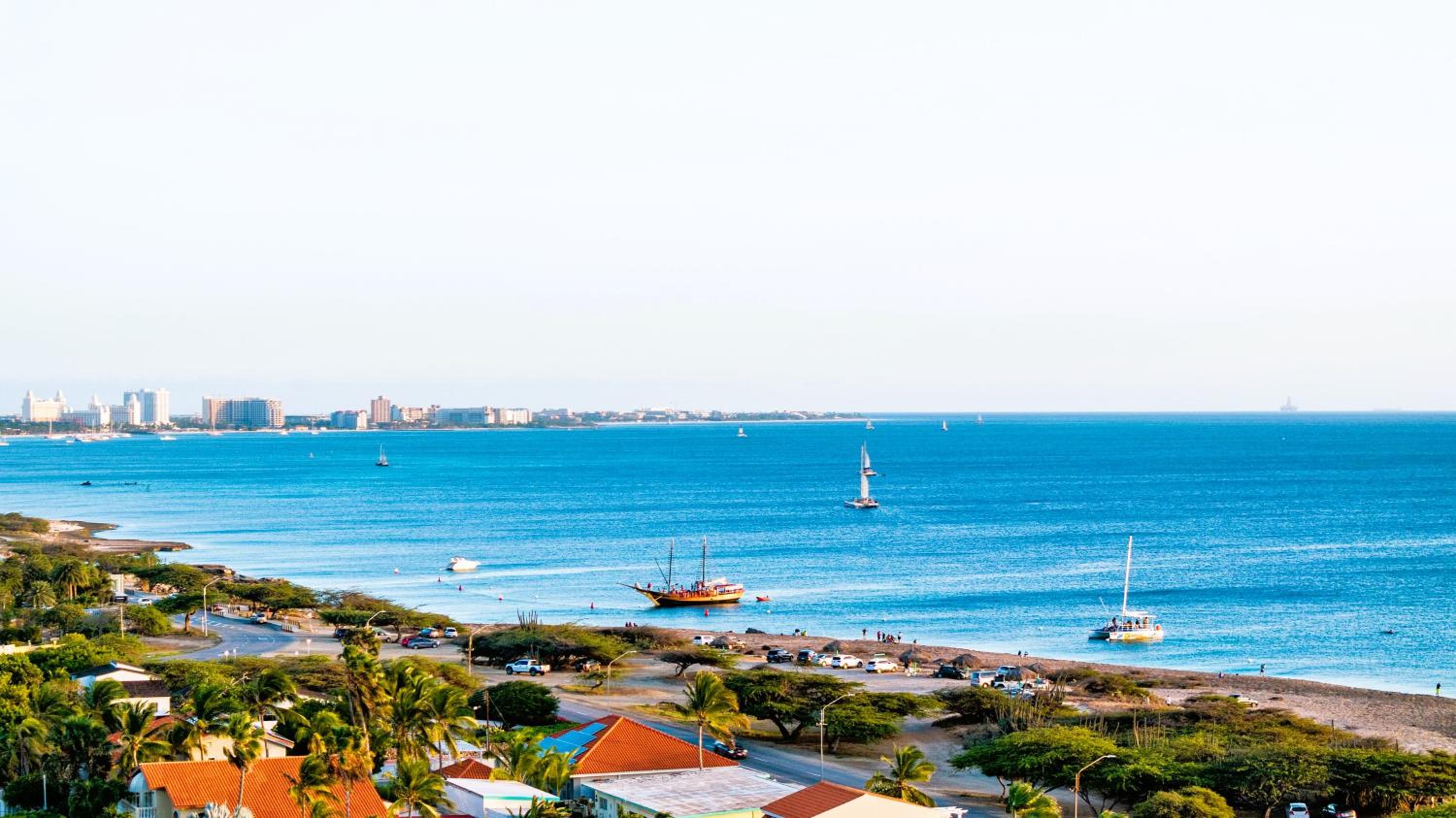 Boca Catalina 5 NEW 4BR 4BA Pool Walk to Beach by Bocobay