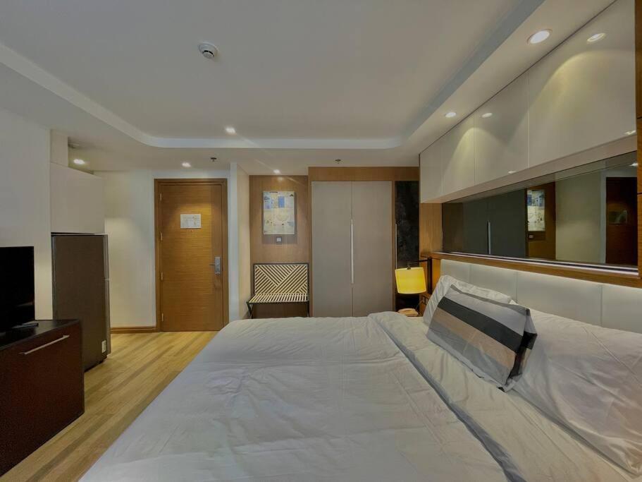 Chic Studio Retreat in 1Euphor Near City Attractions