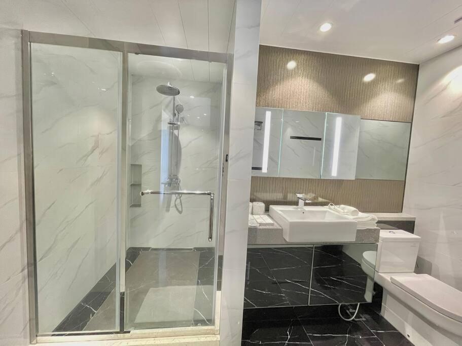 Chic Studio Retreat in 1Euphor Near City Attractions