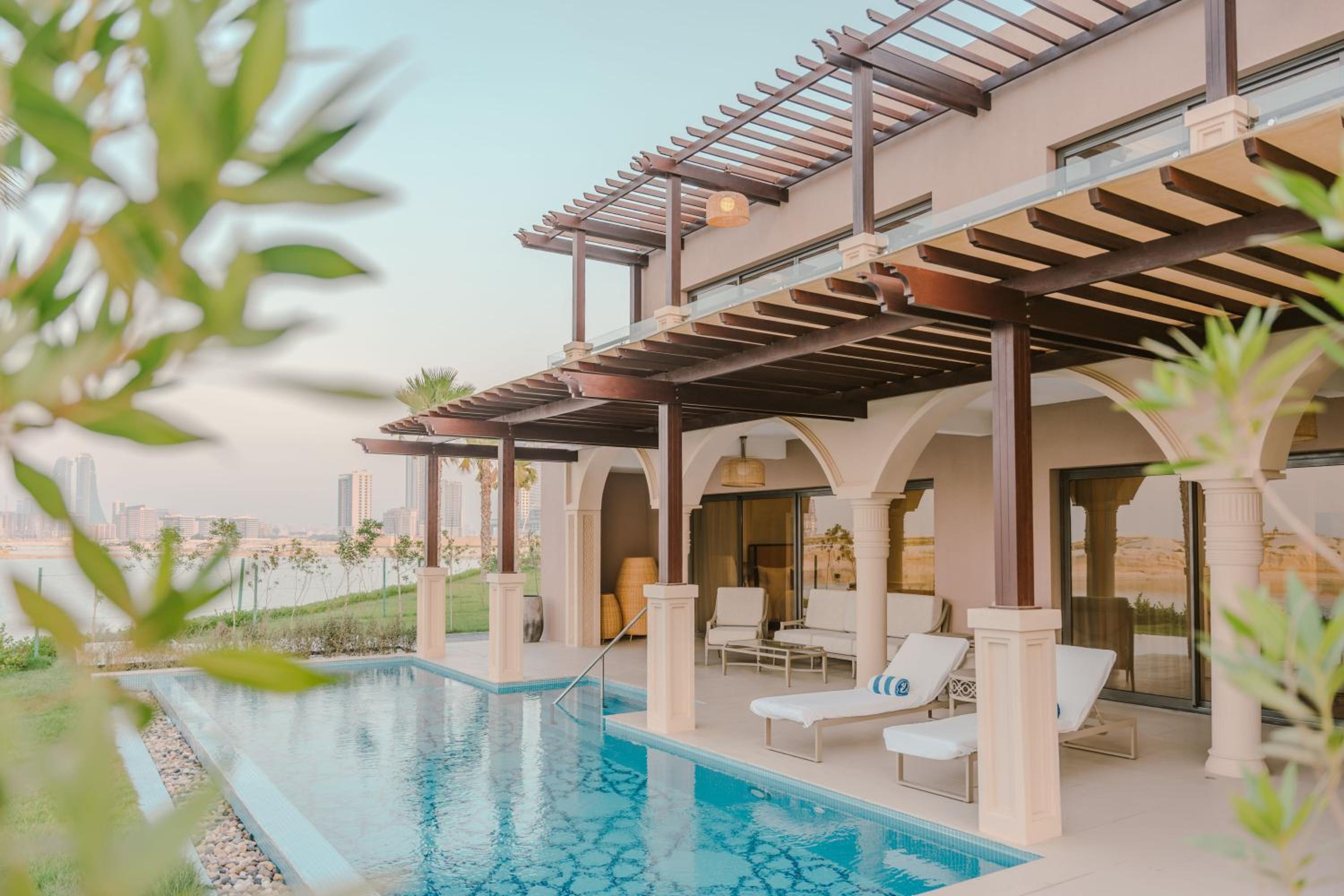 Royal Saray Resort