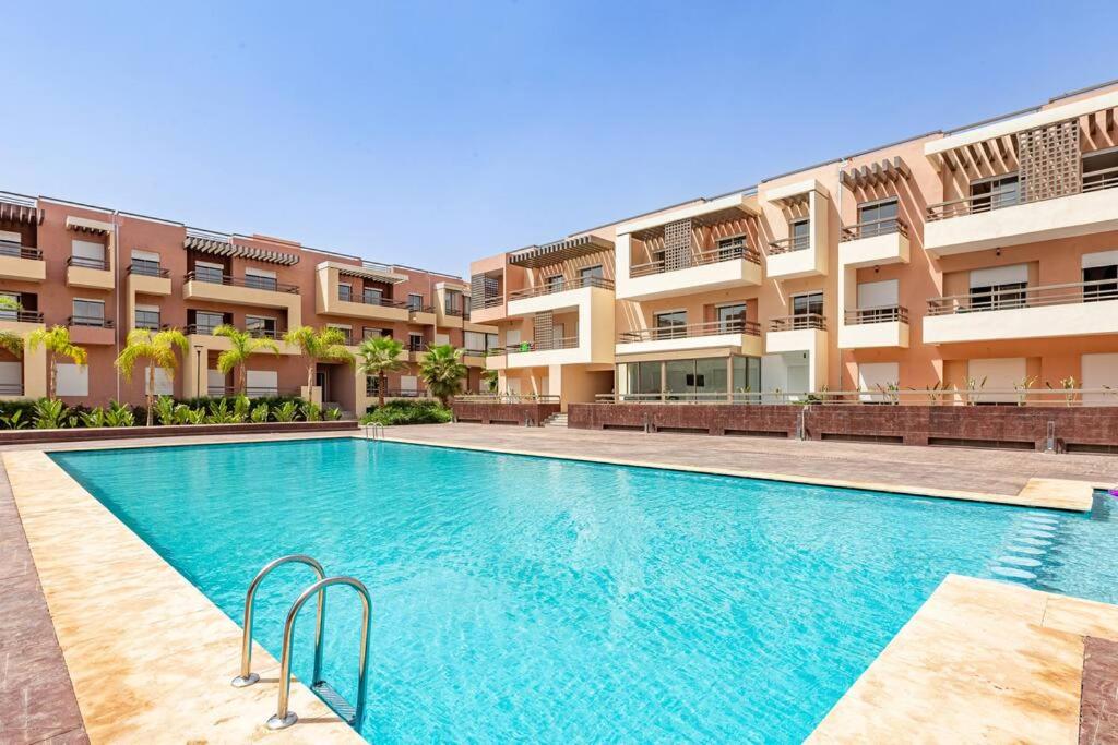 New! Appt Riad Garden, piscine & wifi & parking view 4