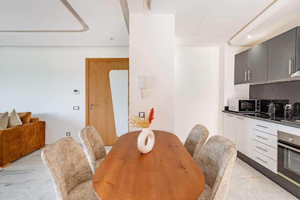 New! Appt Riad Garden, piscine & wifi & parking view 5