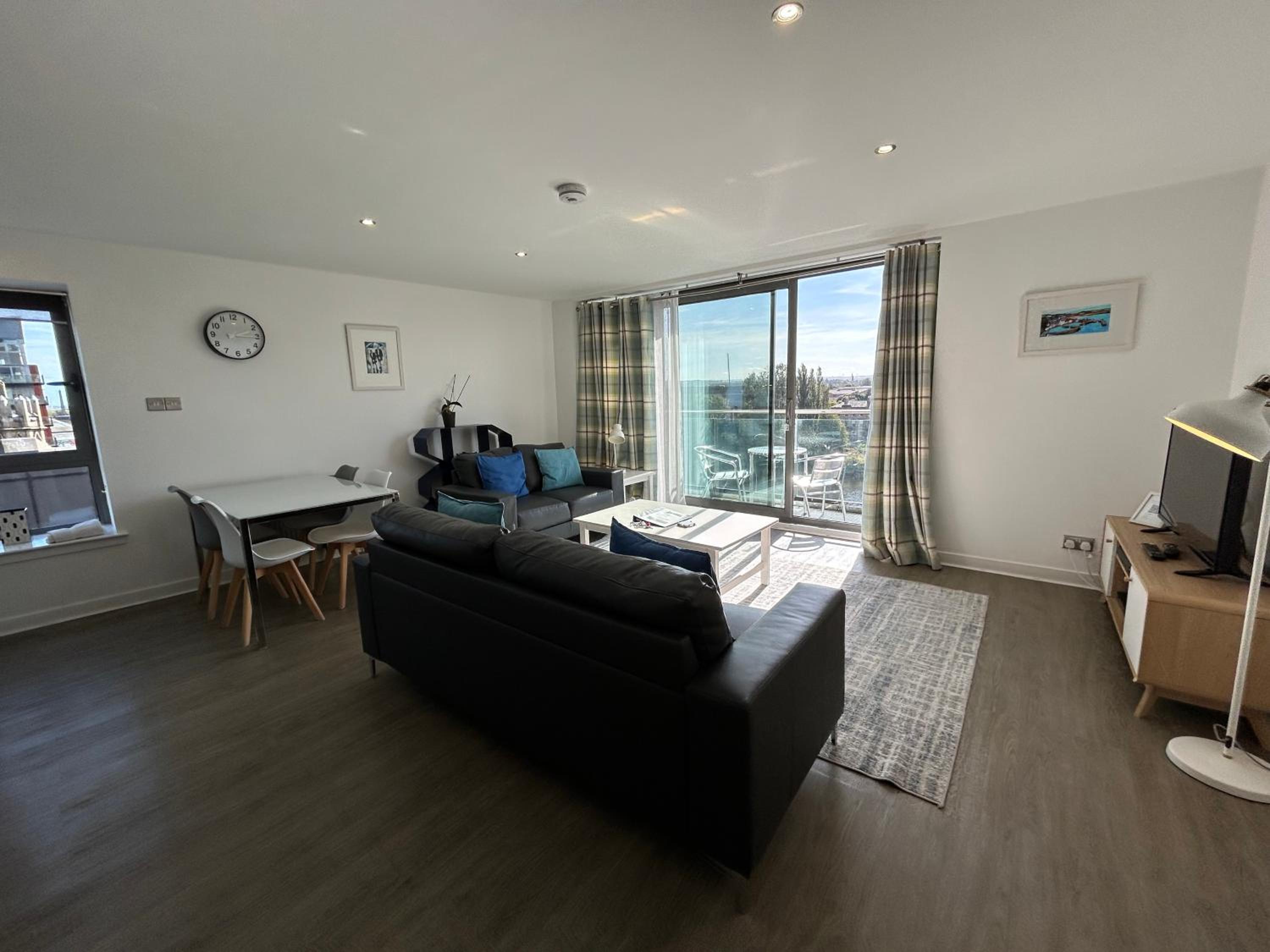 Principal Apartments - Clyde Waterfront Apartments