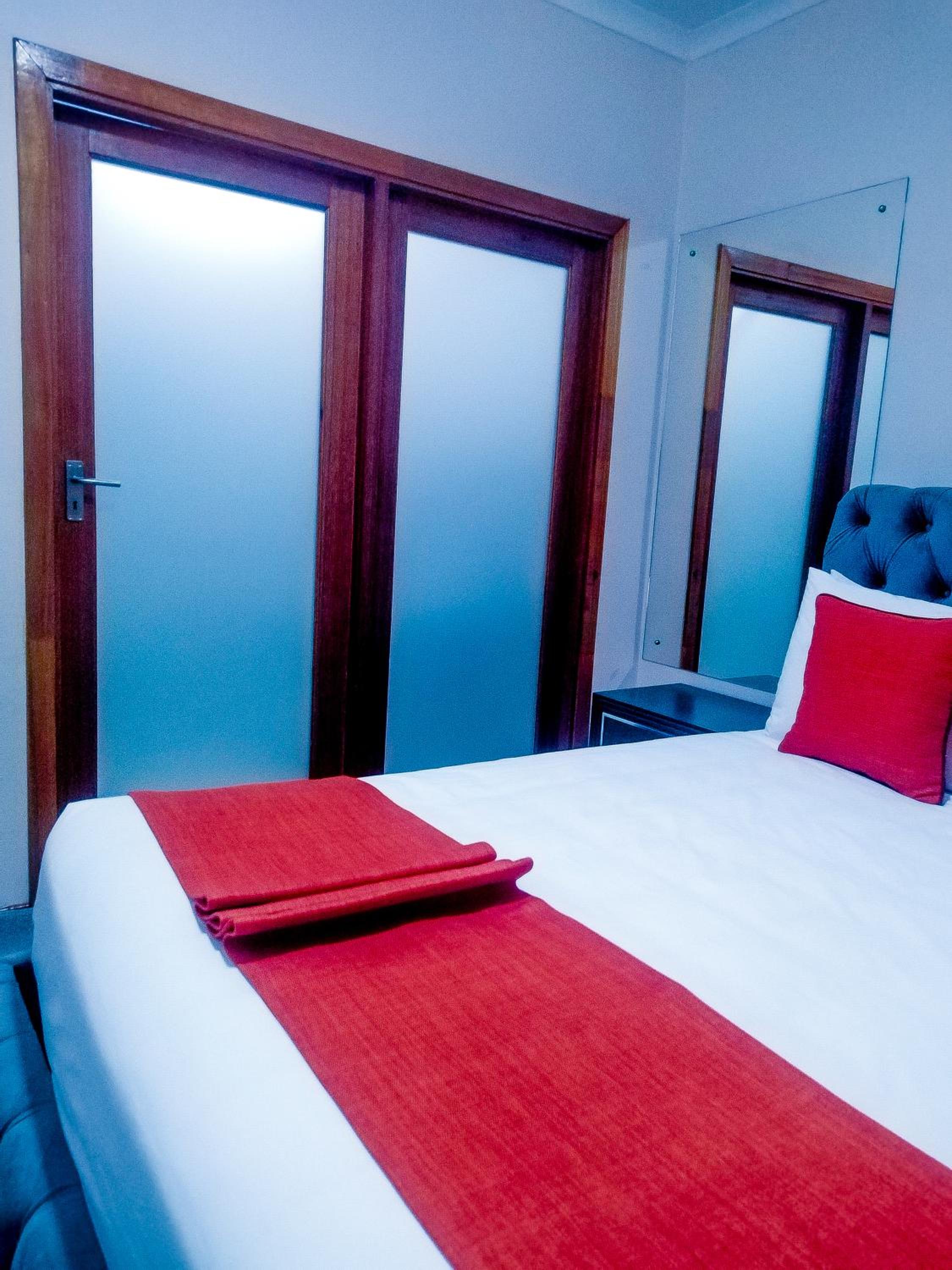 JTown CBD Self-Catering Apartment