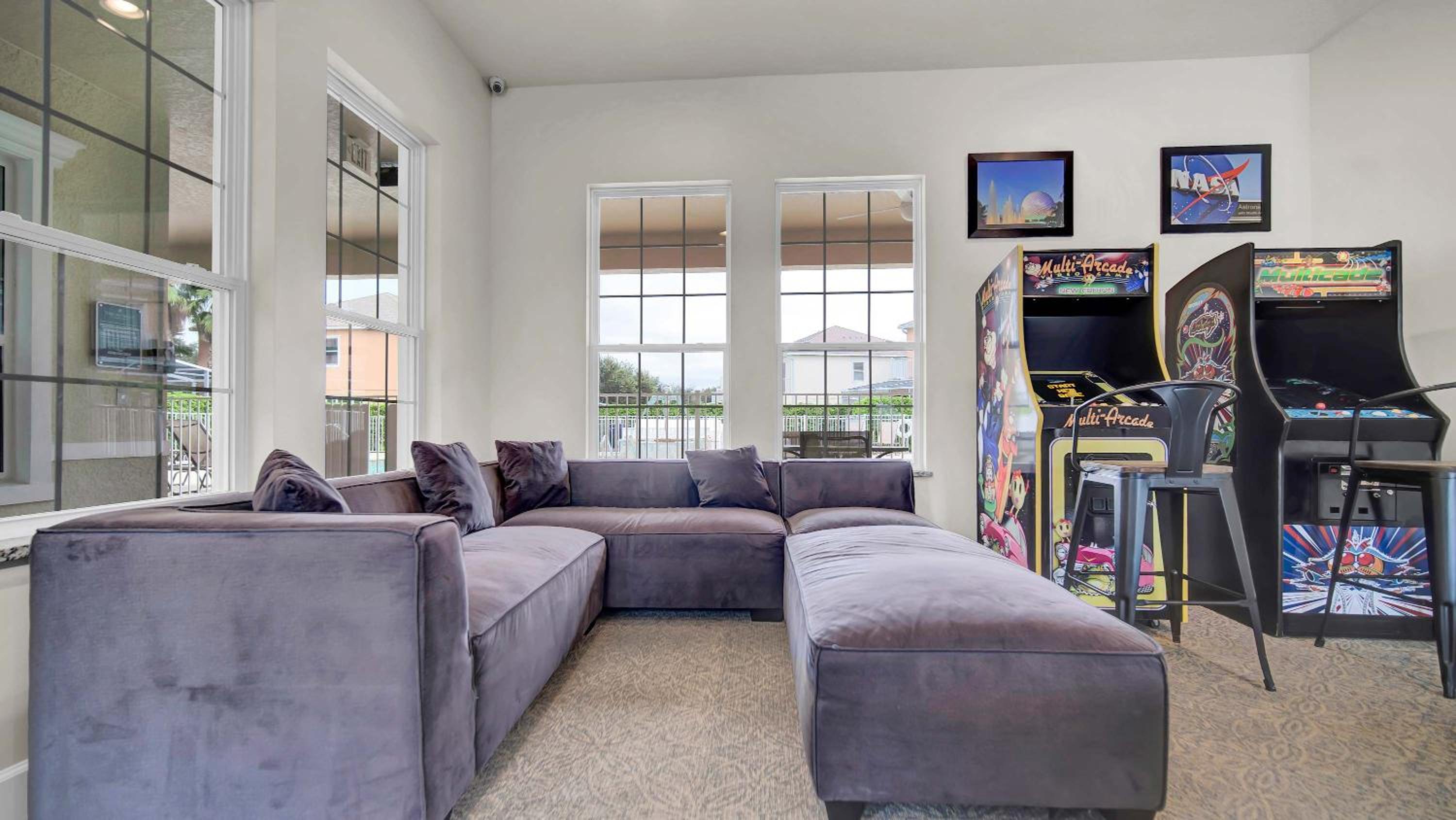 Trendy Thematic 3BR Townhouse with Private Pool