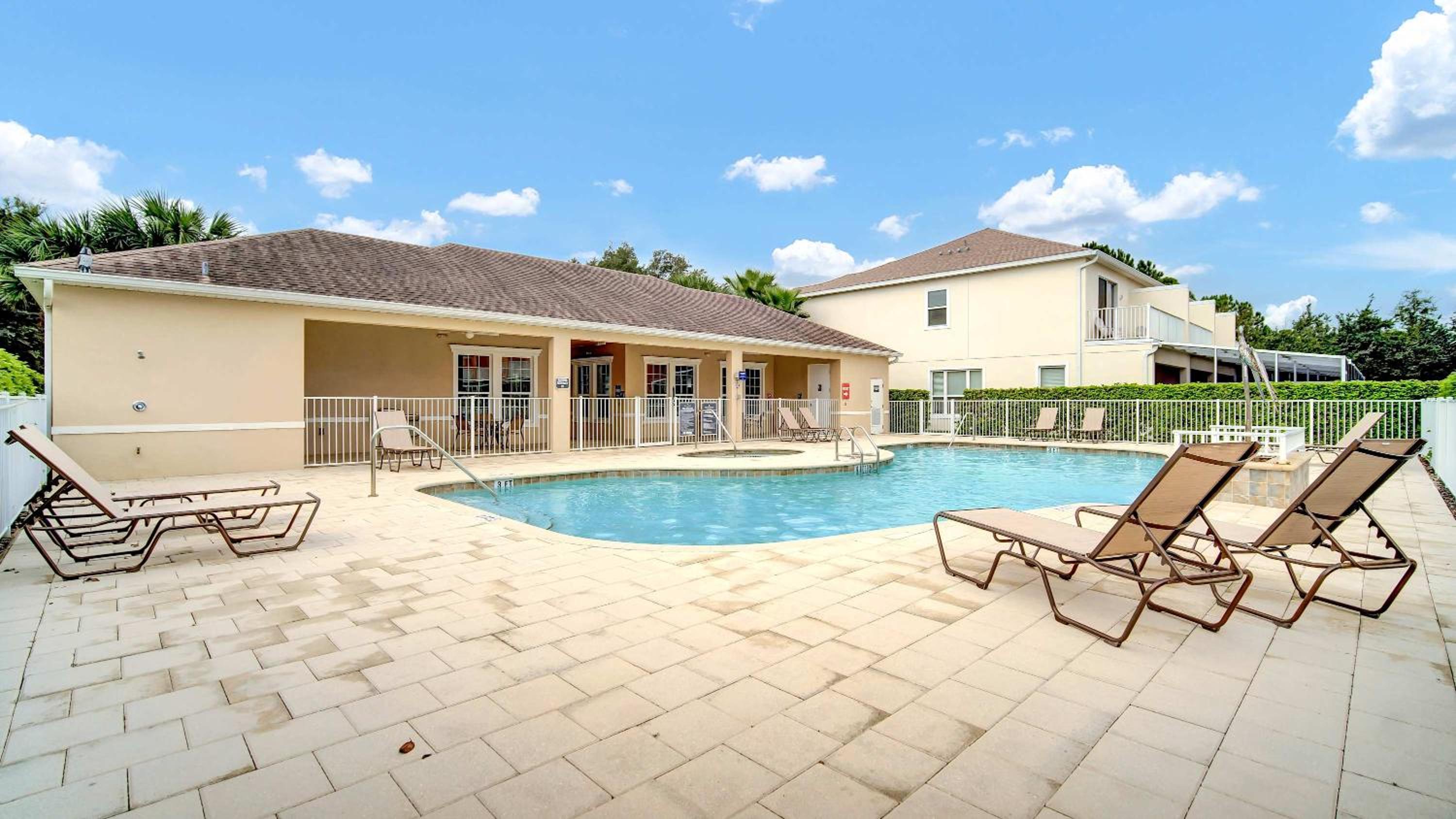 Trendy Thematic 3BR Townhouse with Private Pool