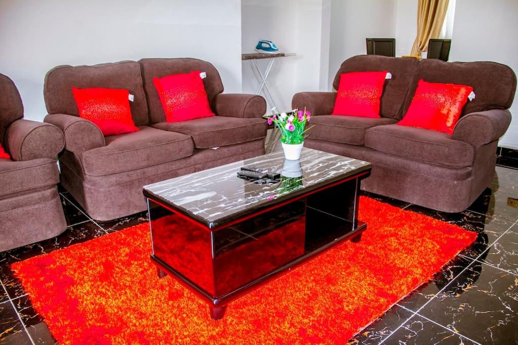 Vienama Residence 2 mins drive to Labadi Beach