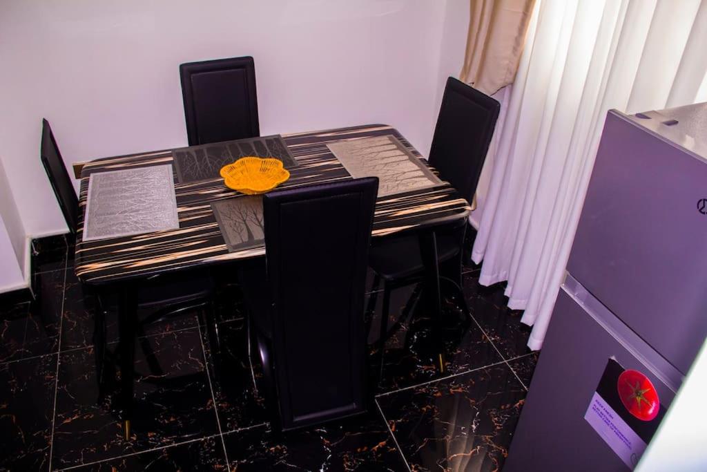 Vienama Residence 2 mins drive to Labadi Beach