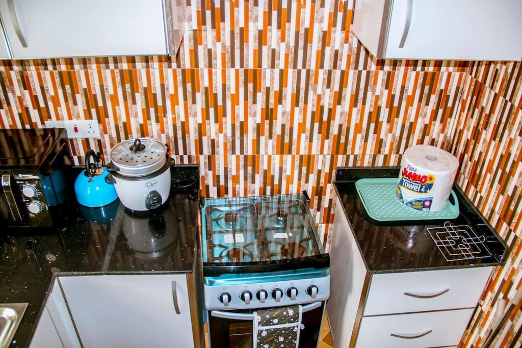 Vienama Residence 2 mins drive to Labadi Beach